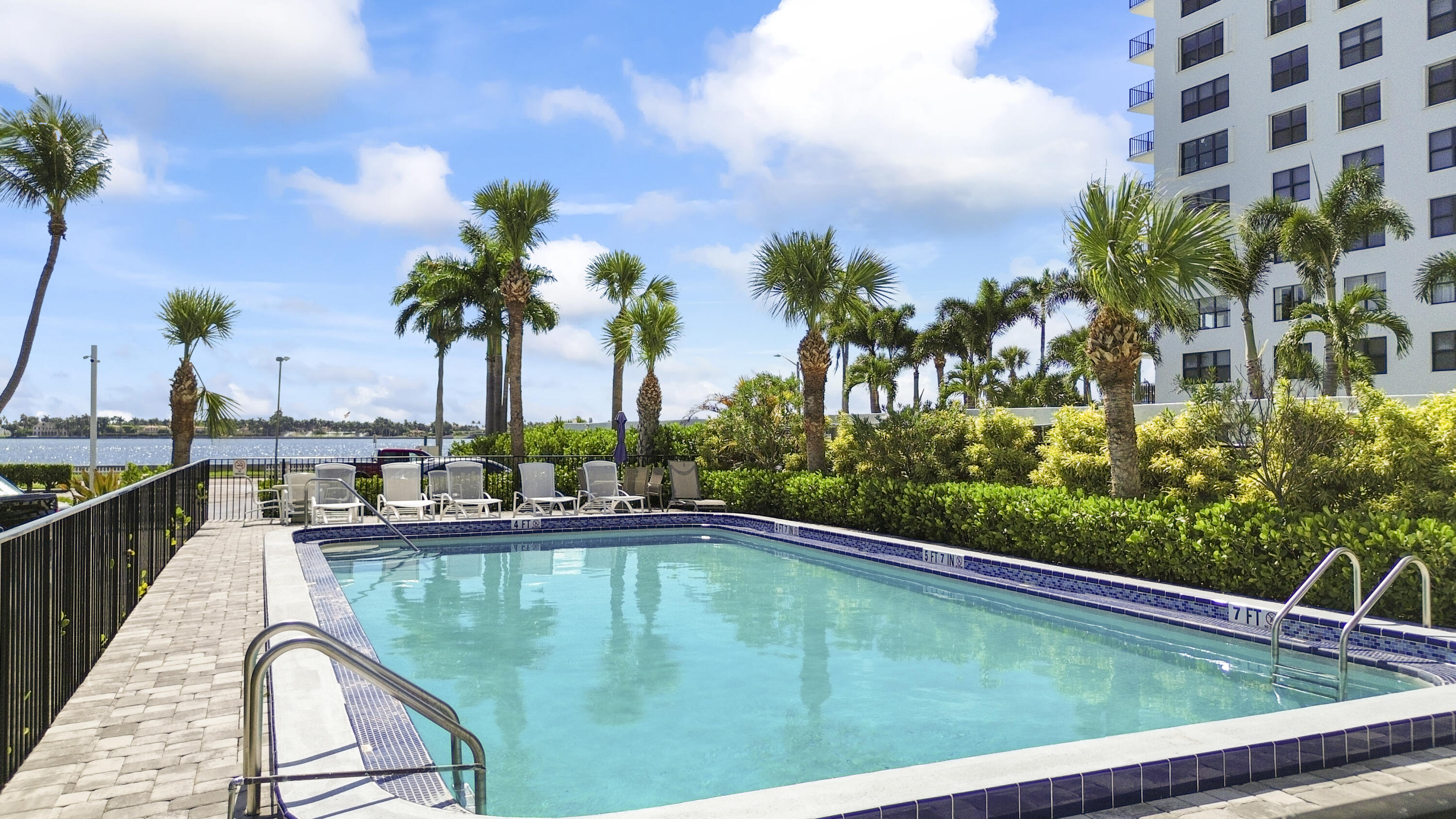 3705 S Flagler Drive 9