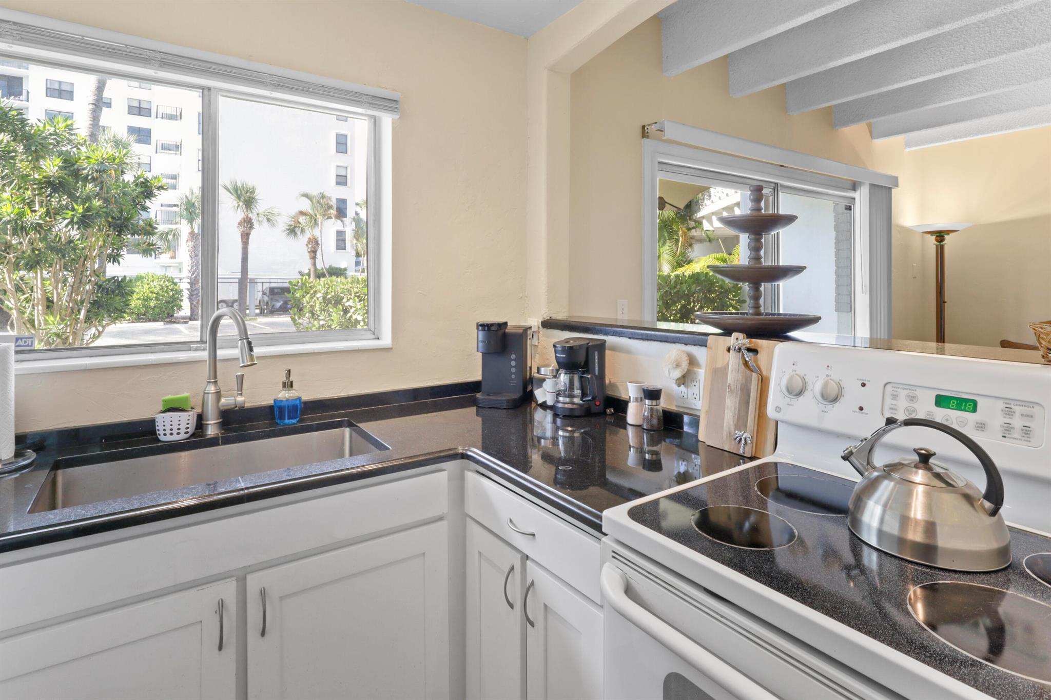 3705 S Flagler Drive 9