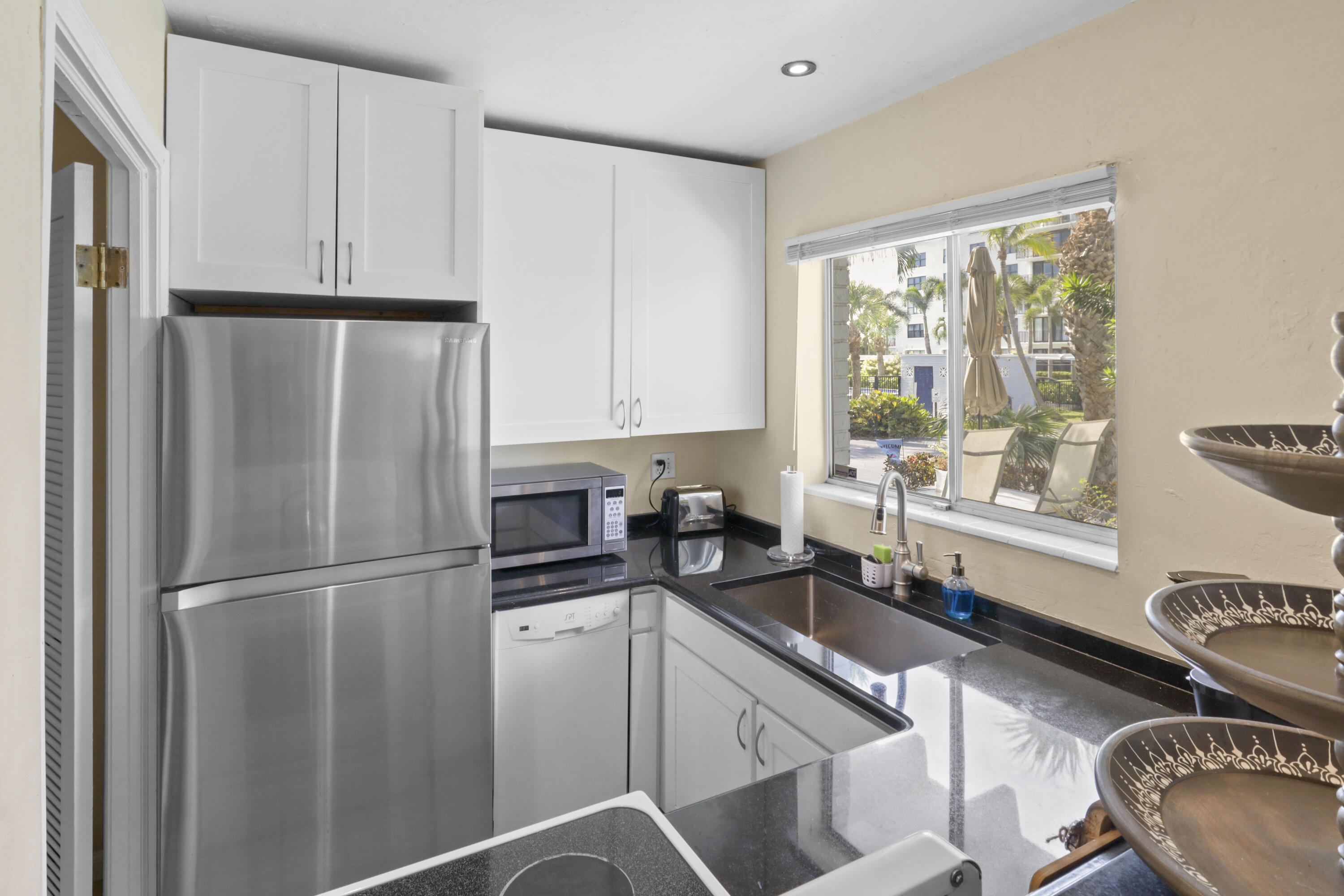 3705 S Flagler Drive 9