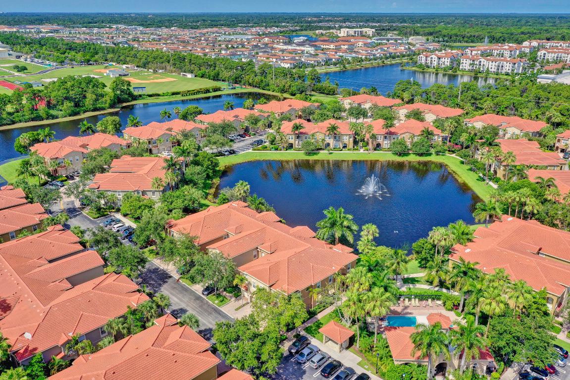 4986 Bonsai Circle 214