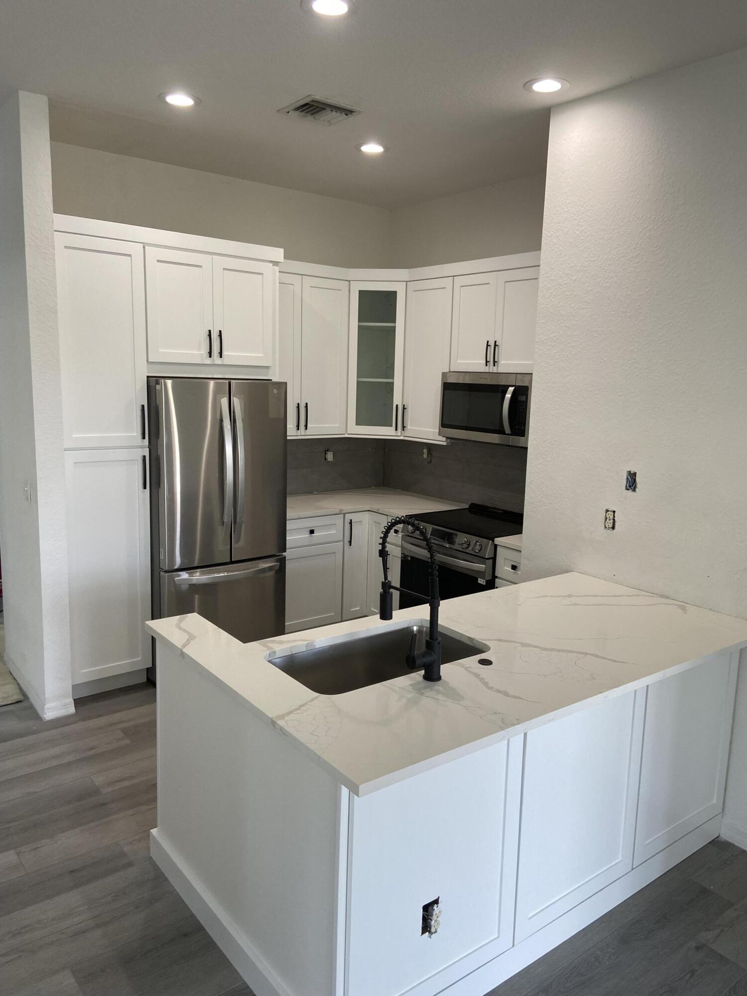 4986 Bonsai Circle 214