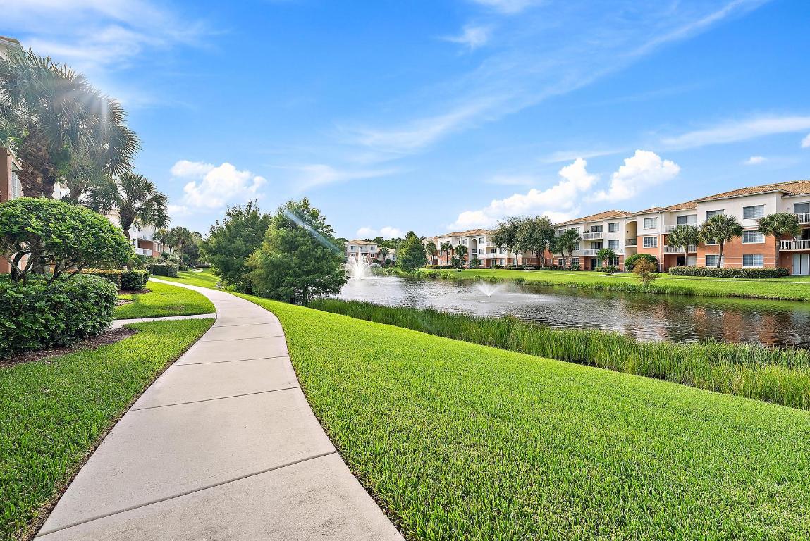 10108 Myrtlewood Circle W