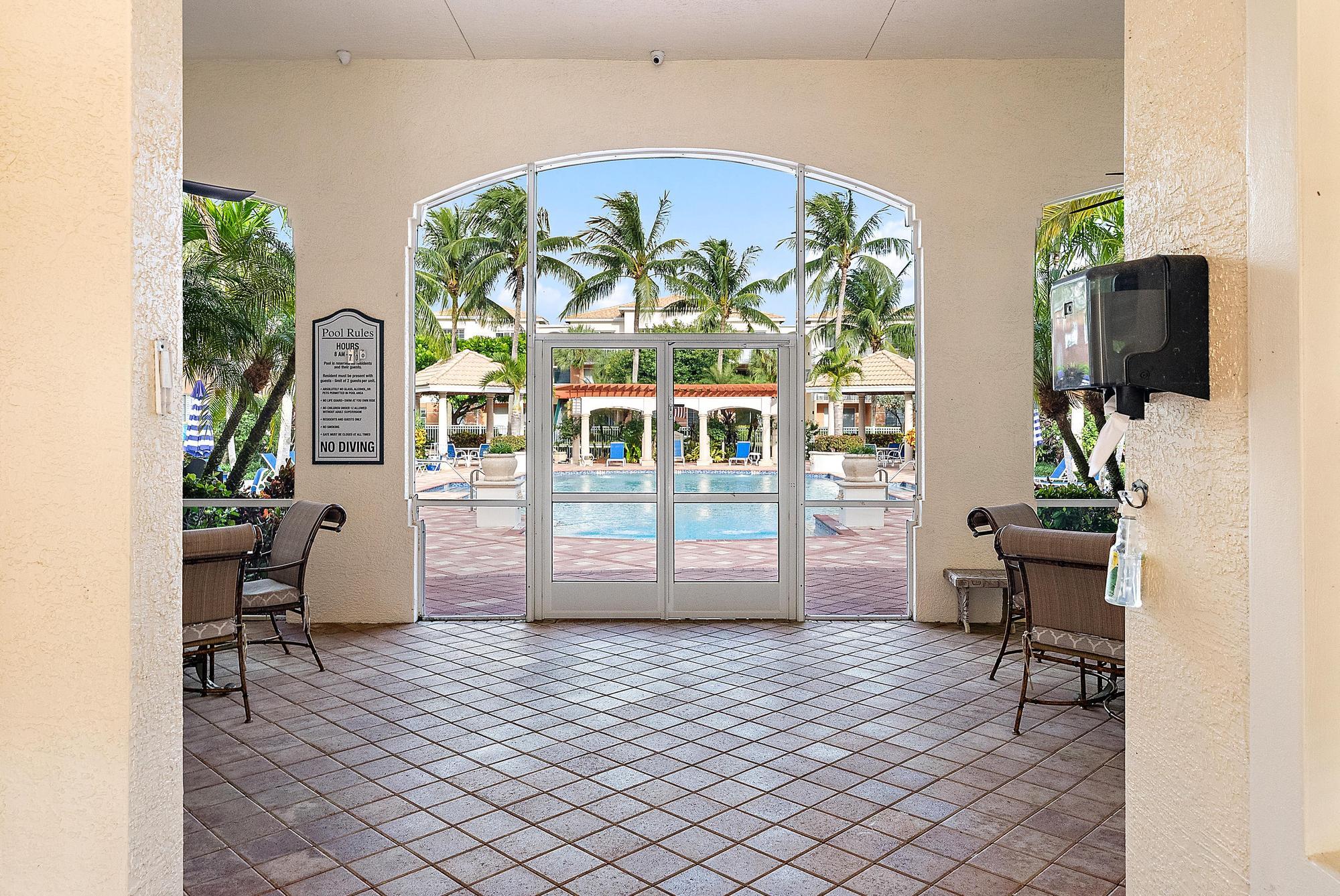 10108 Myrtlewood Circle W