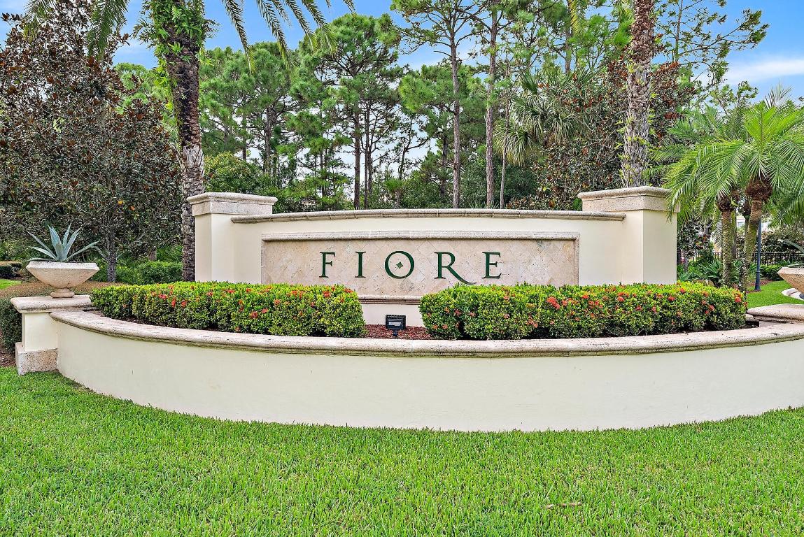 10108 Myrtlewood Circle W