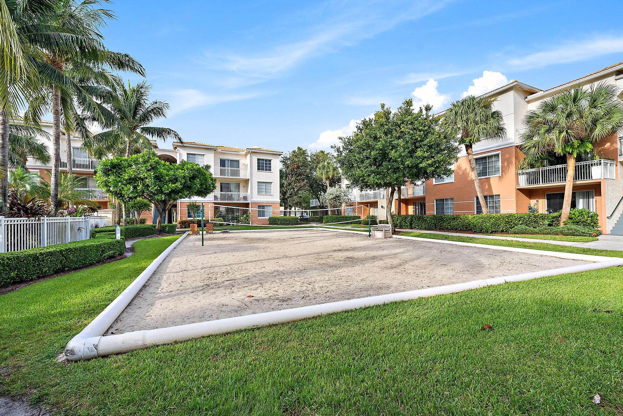 10108 Myrtlewood Circle W