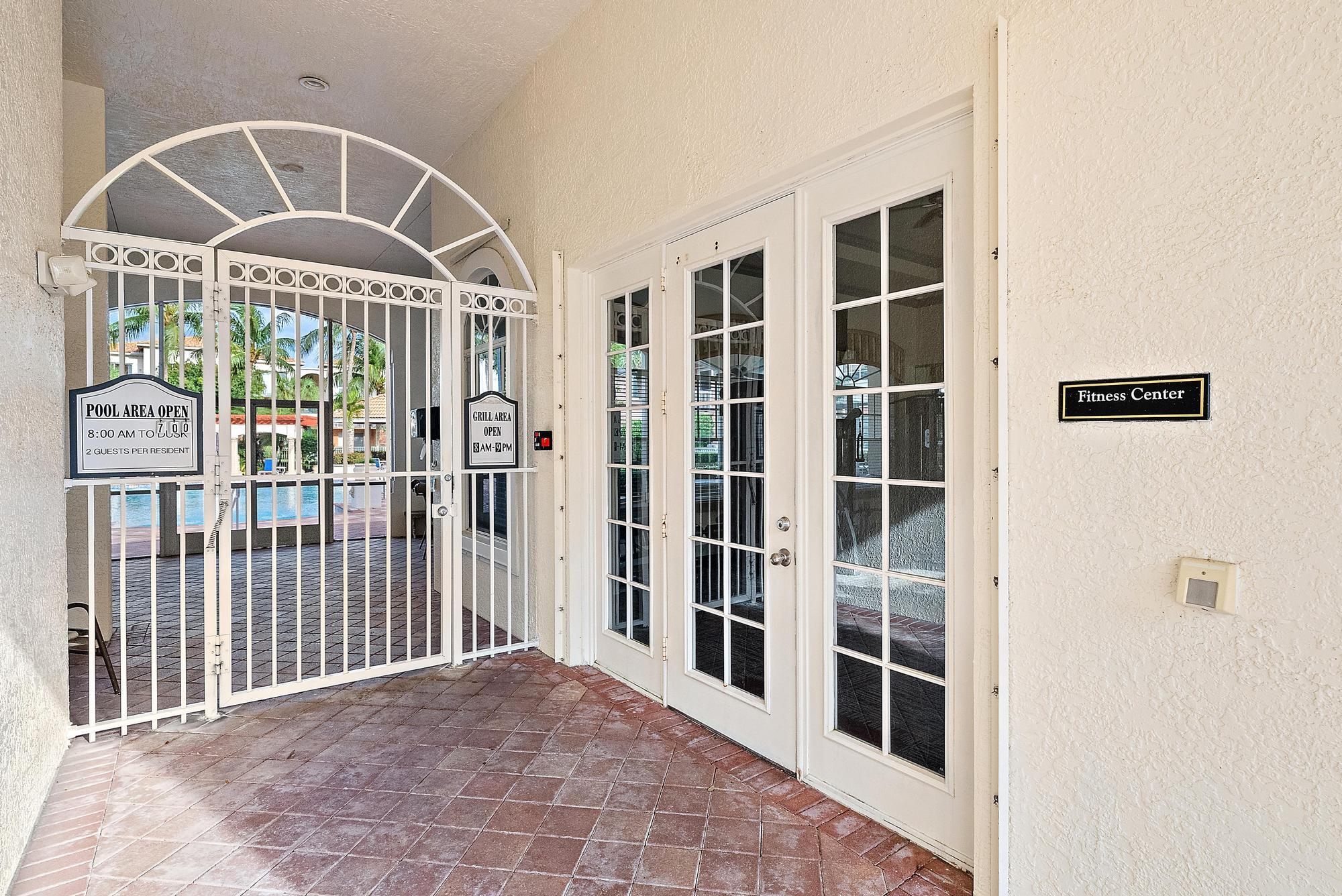 10108 Myrtlewood Circle W