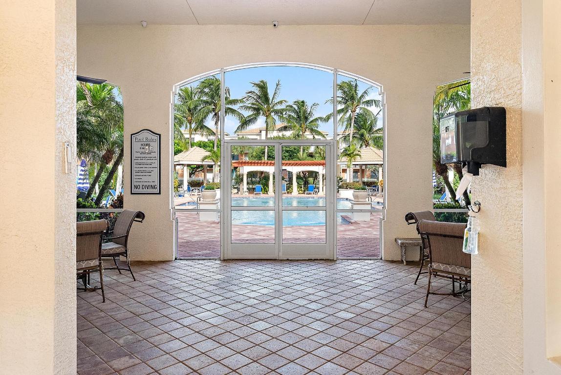 10108 Myrtlewood Circle W