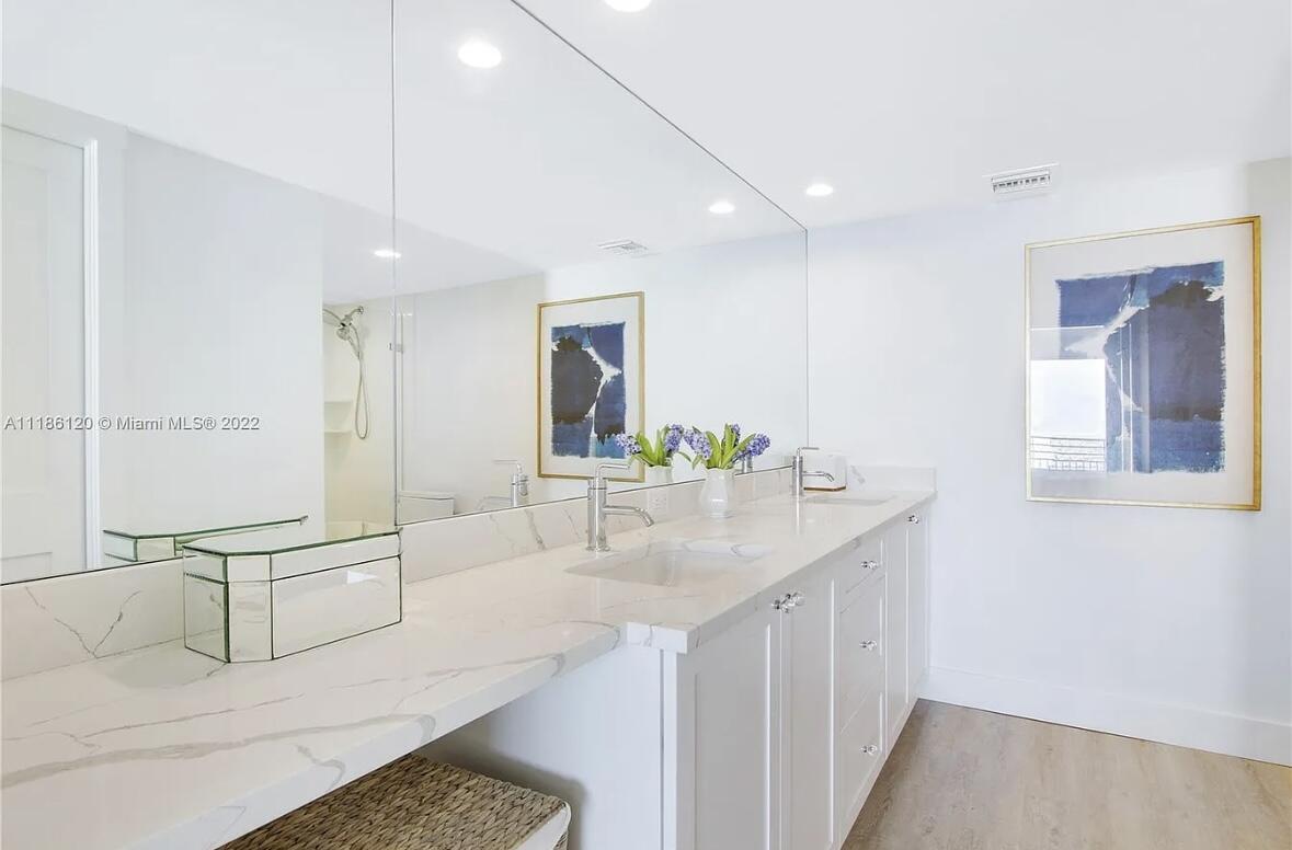 350 S Beach Road 401