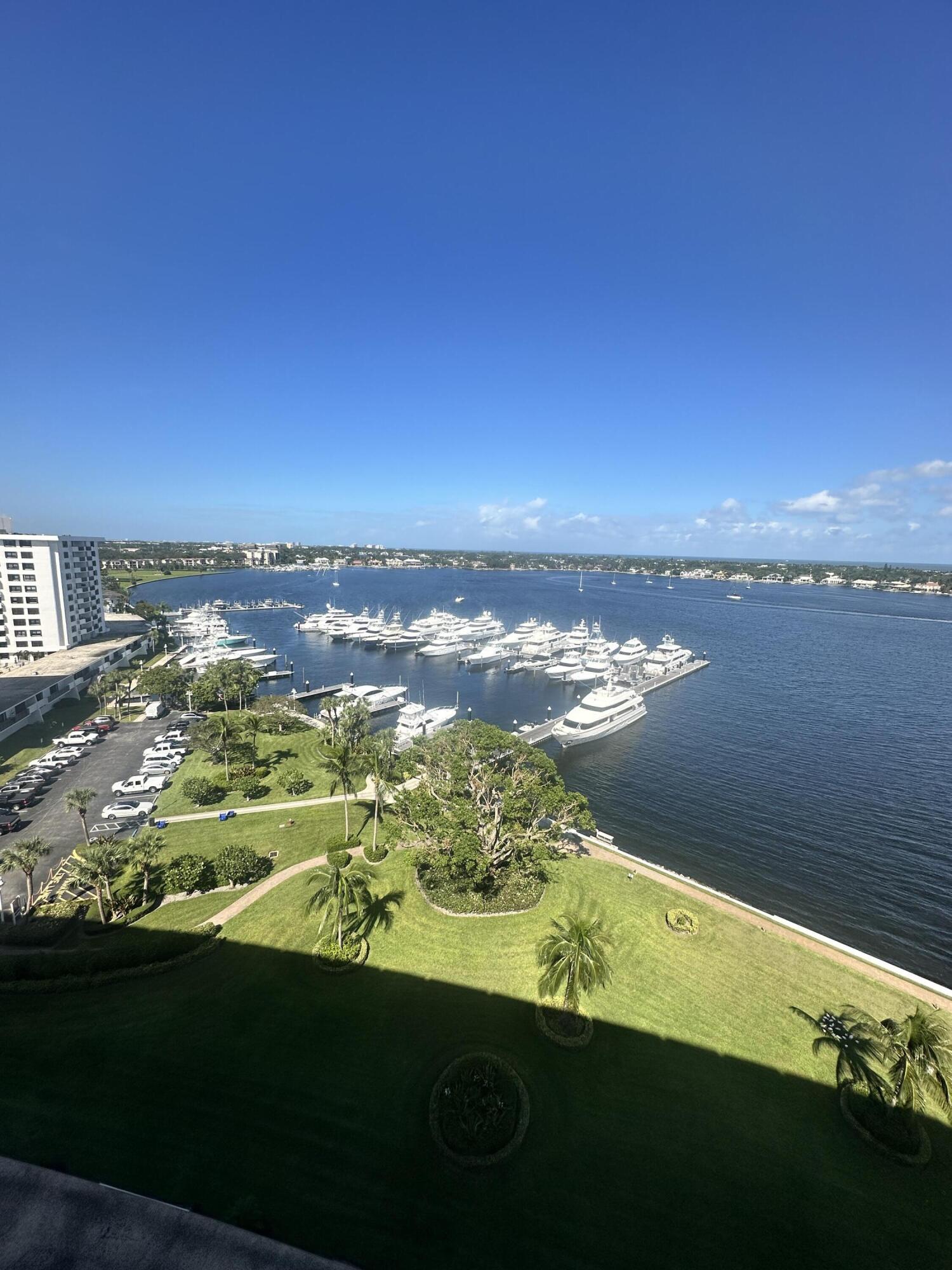 134 Lakeshore Drive 0150