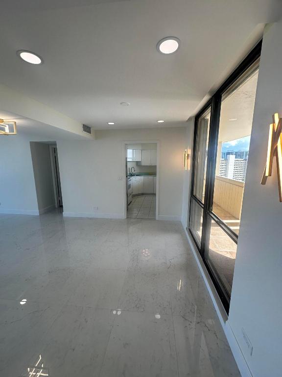 134 Lakeshore Drive 0150