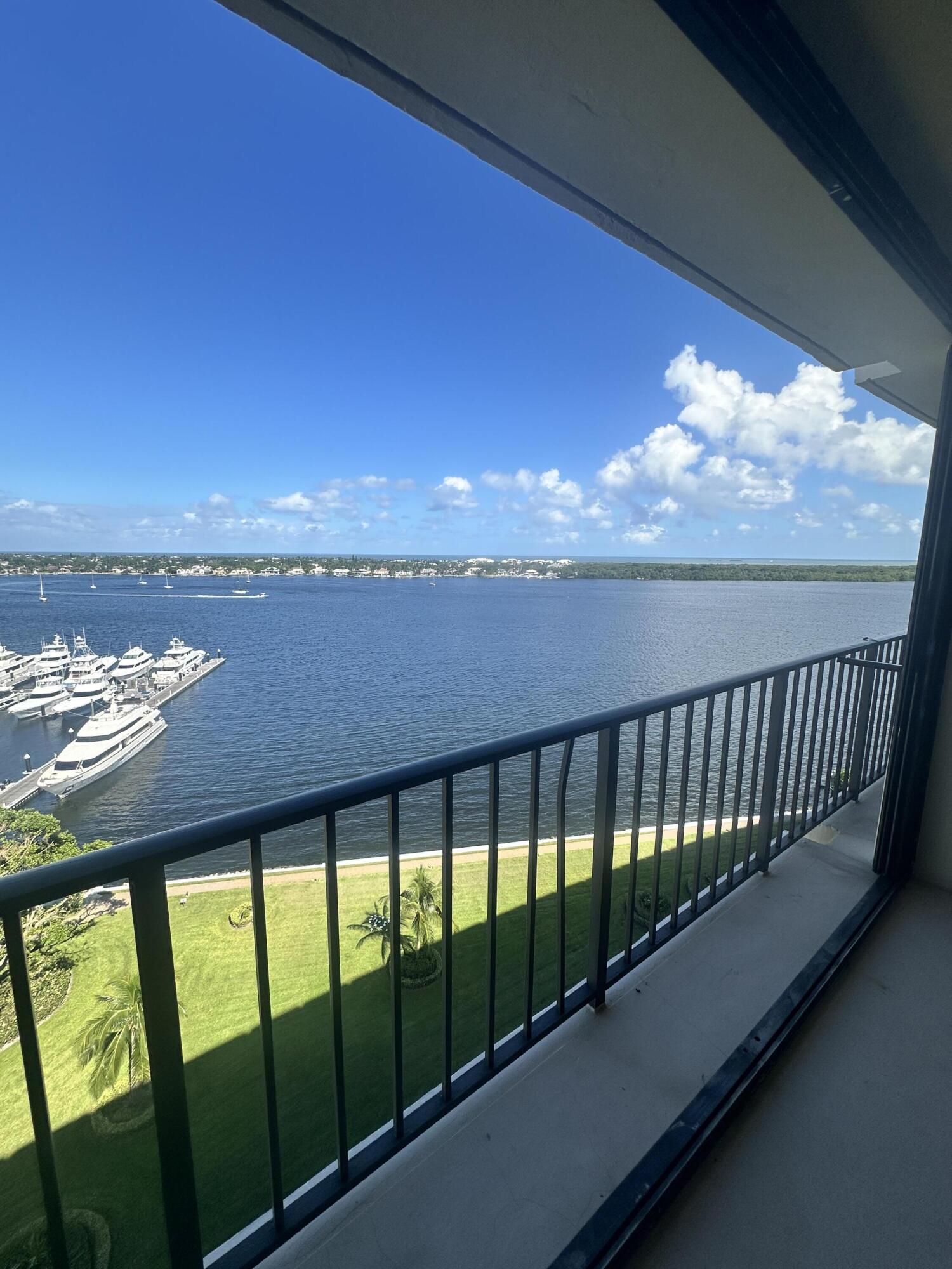 134 Lakeshore Drive 0150