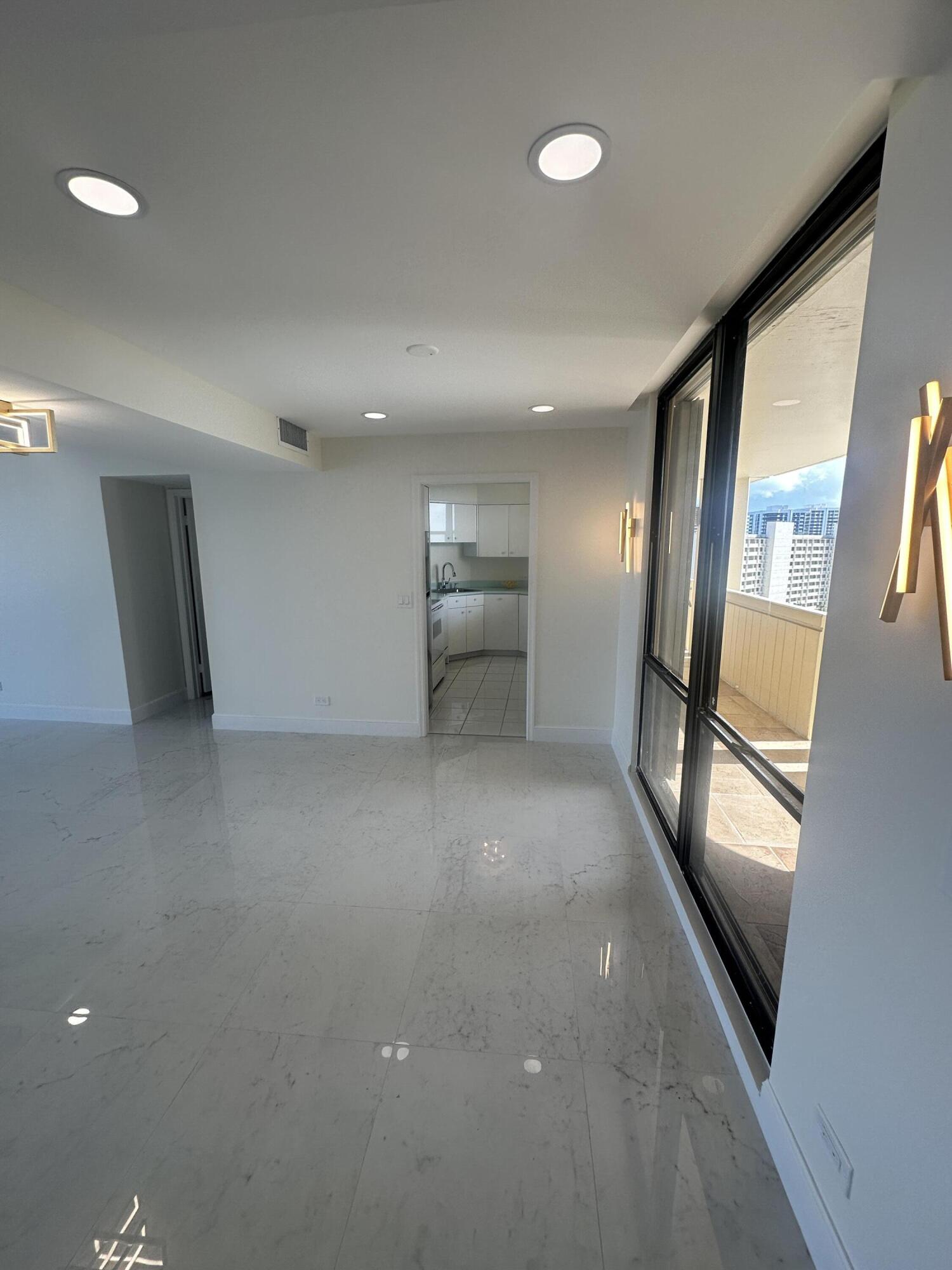 134 Lakeshore Drive 0150