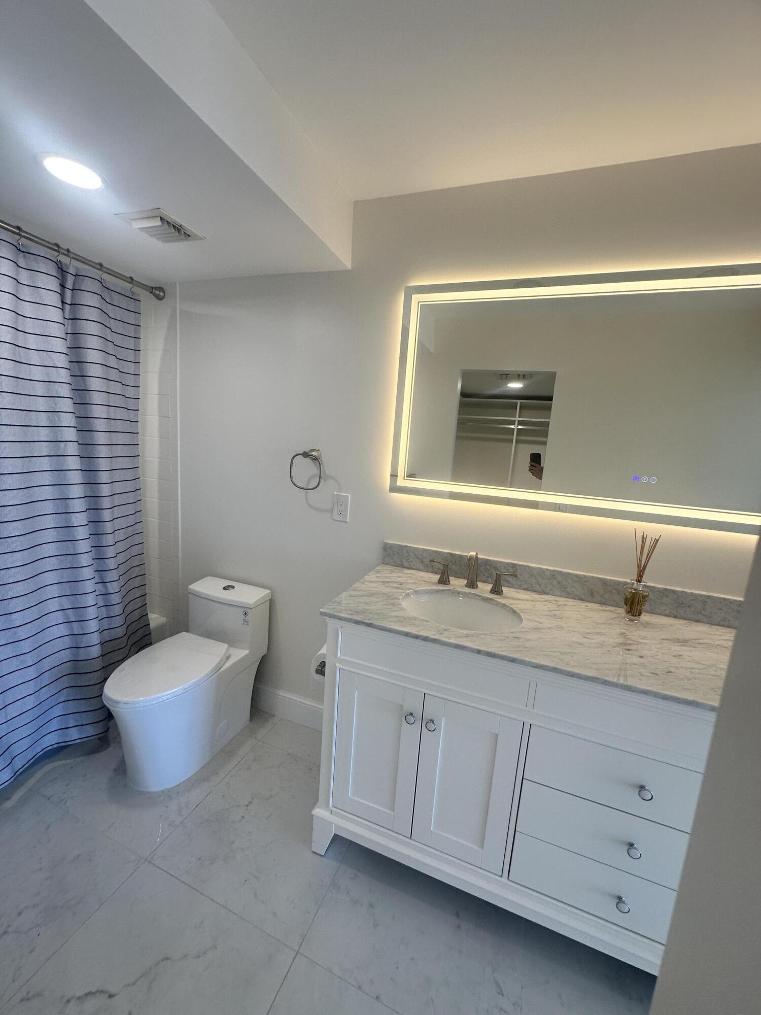 134 Lakeshore Drive 0150