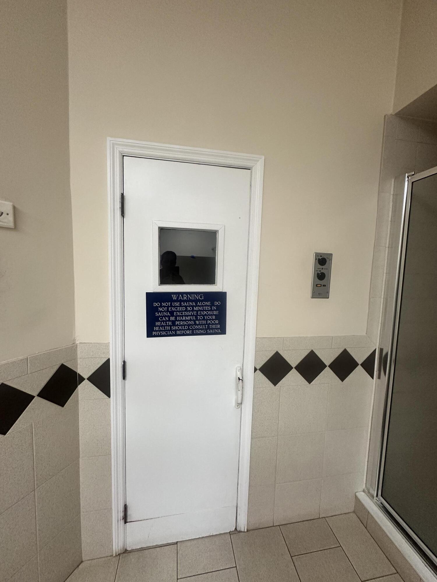 134 Lakeshore Drive 0150