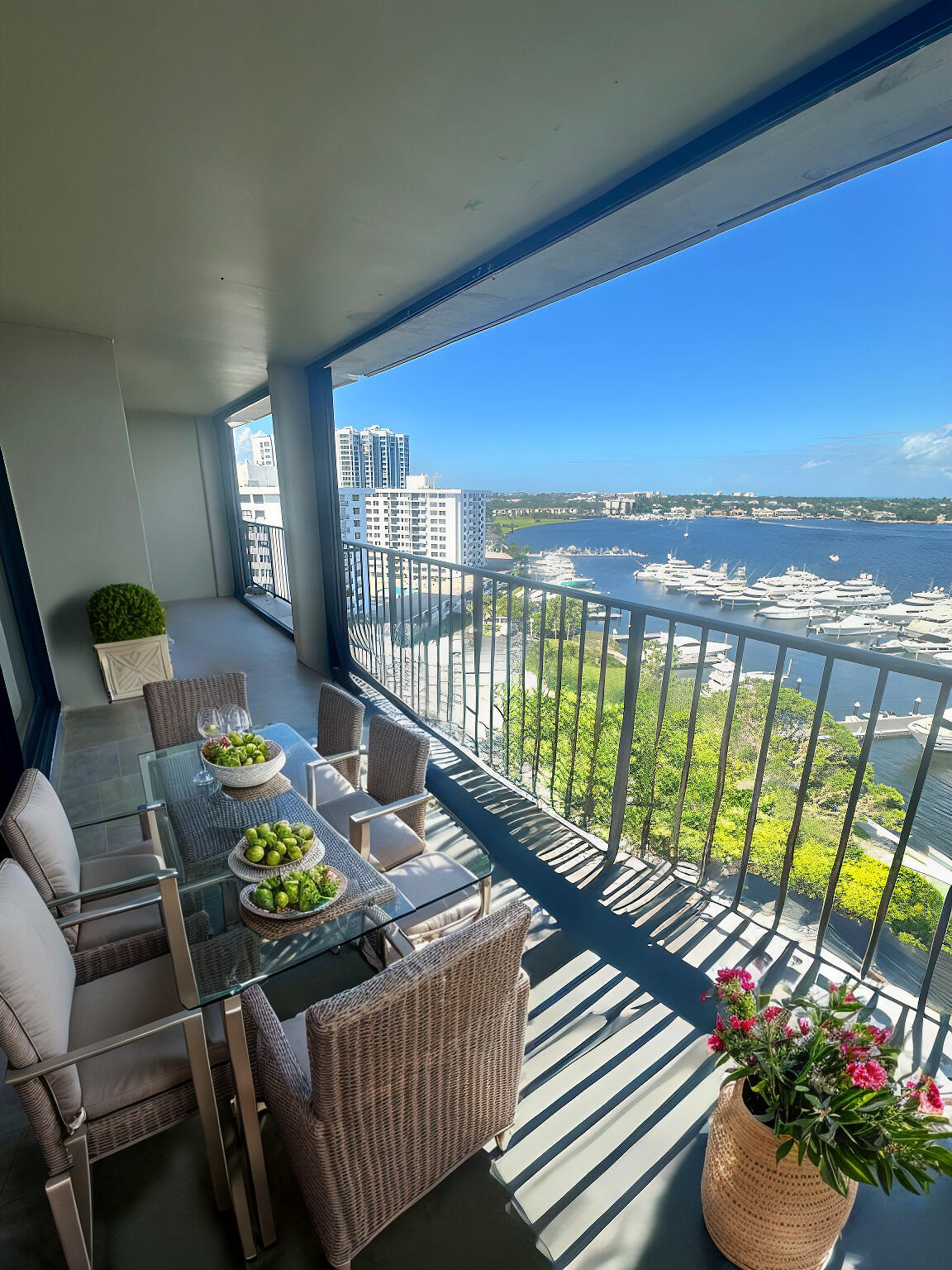 134 Lakeshore Drive 0150