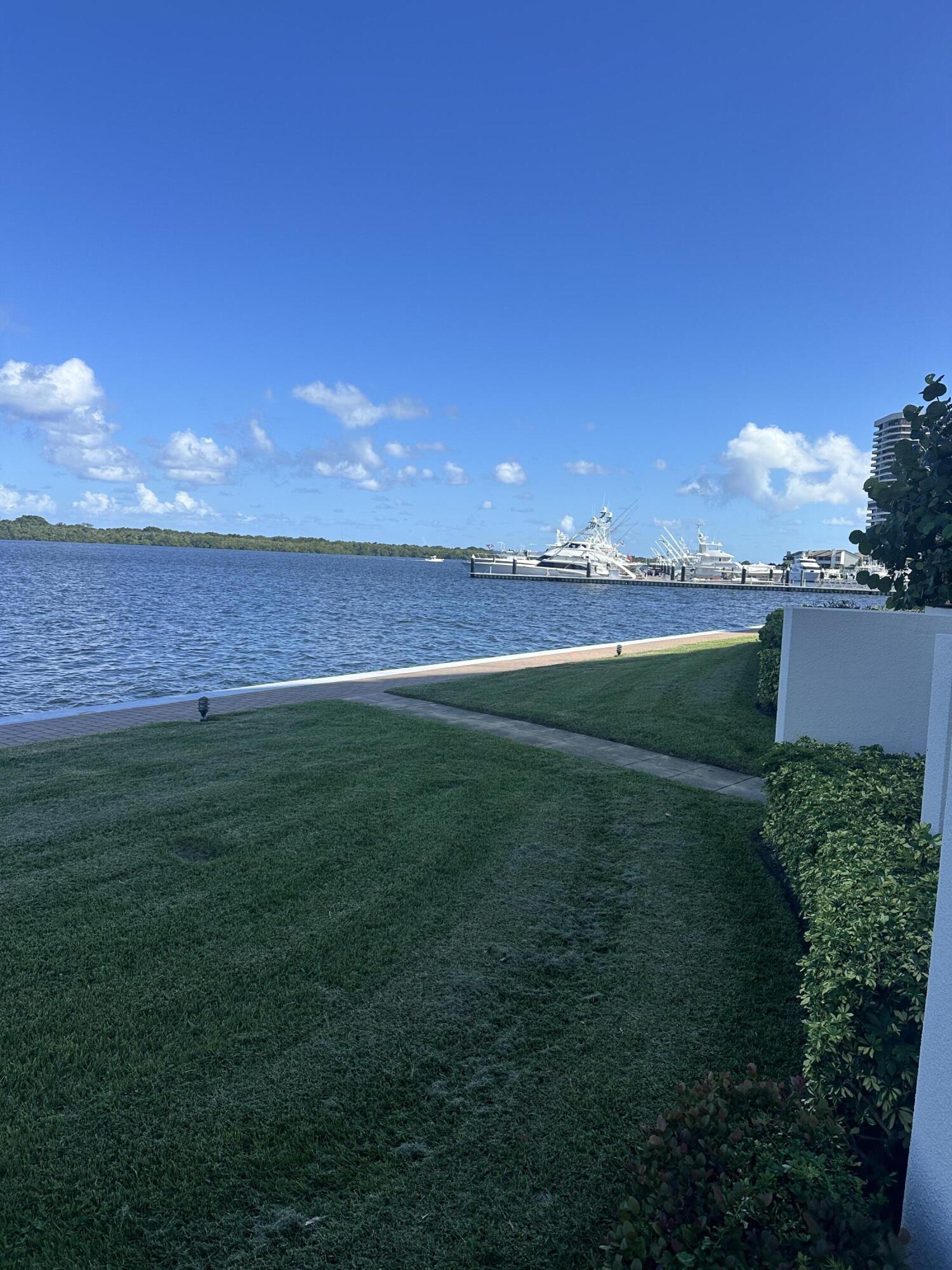 134 Lakeshore Drive 0150