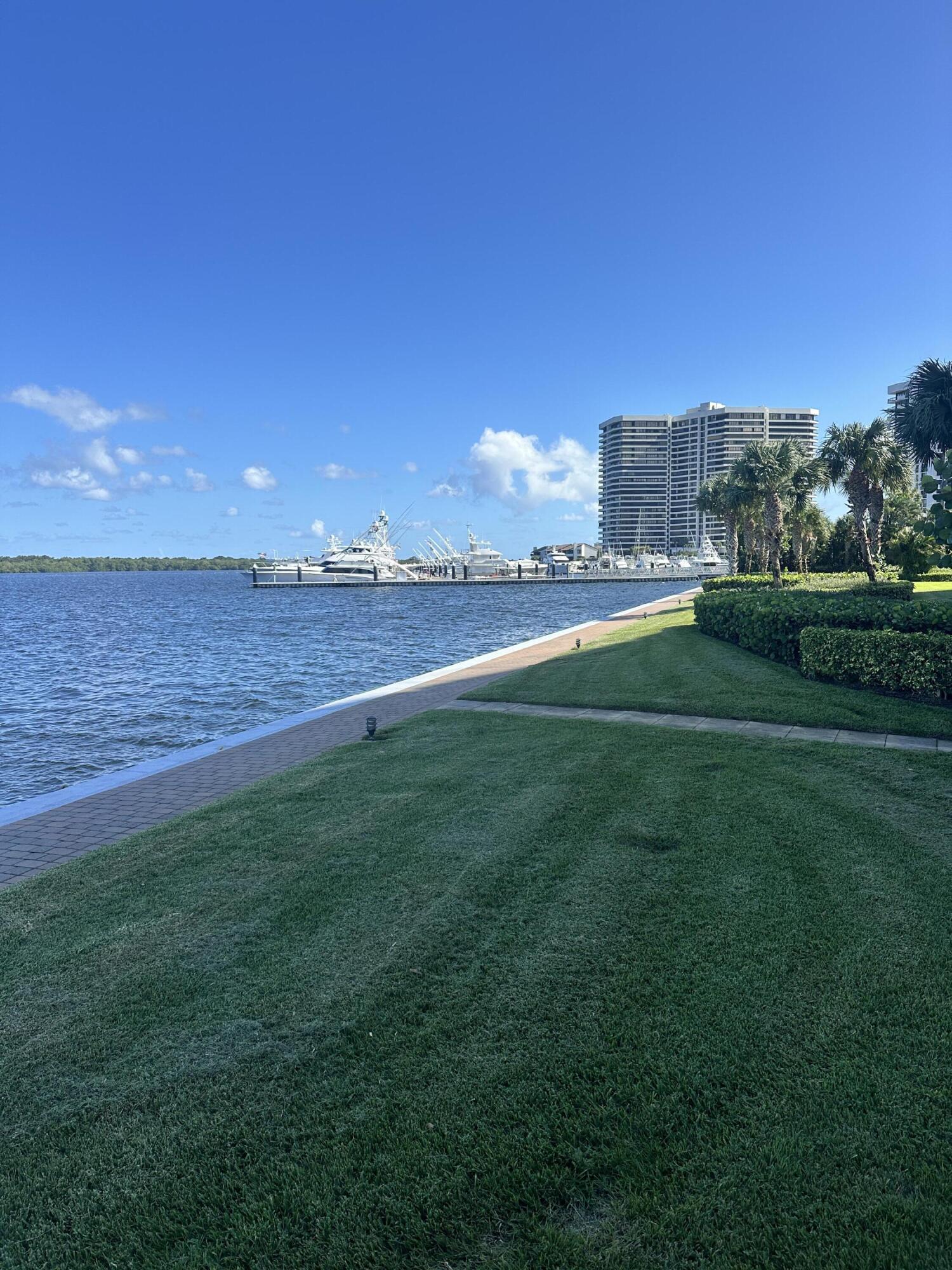 134 Lakeshore Drive 0150