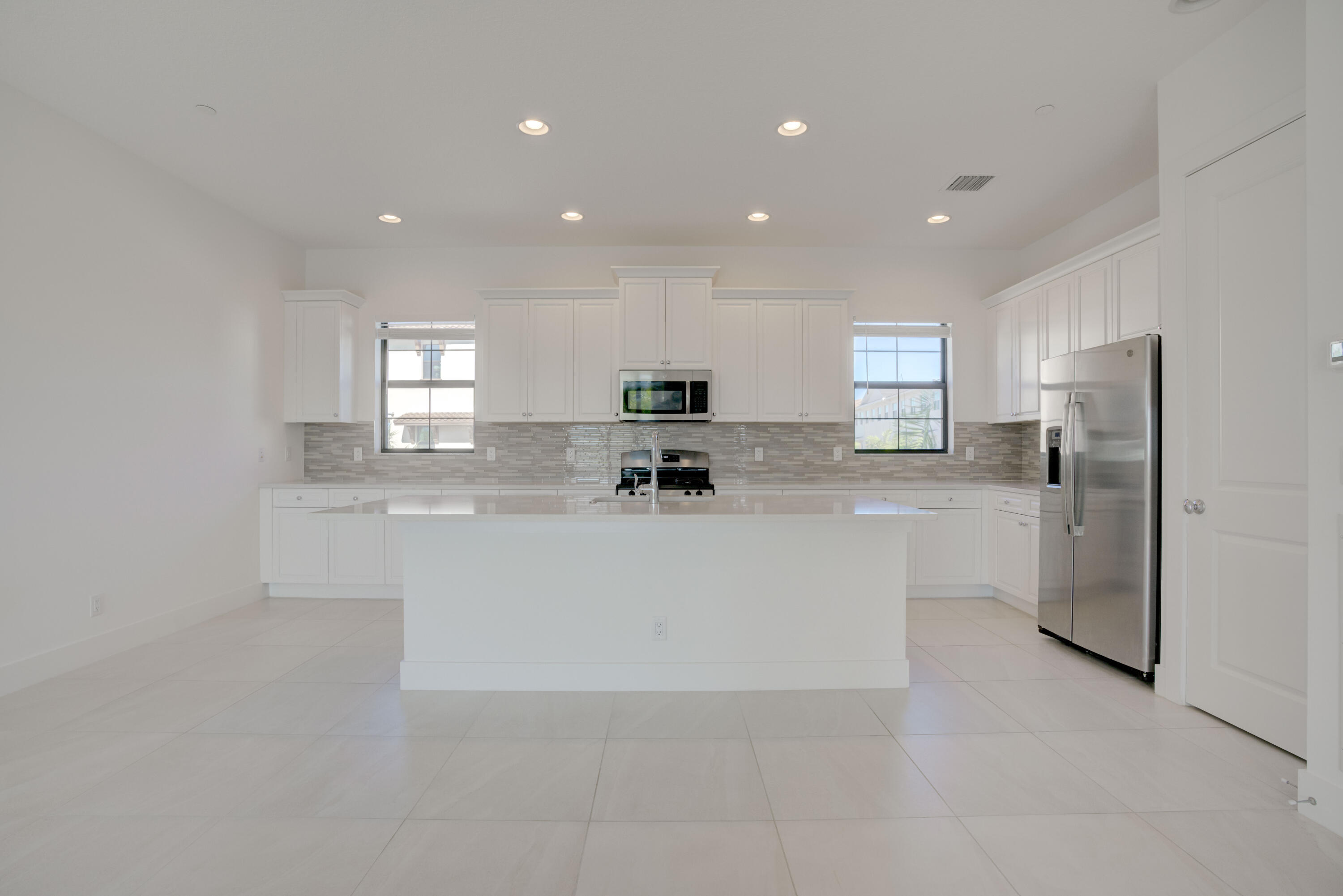 5113 Beckman Ter Terrace