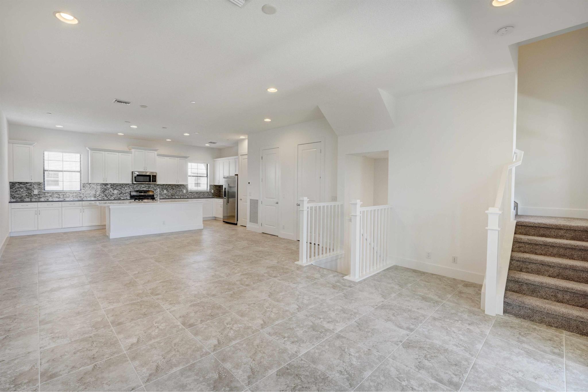 5113 Beckman Ter Terrace