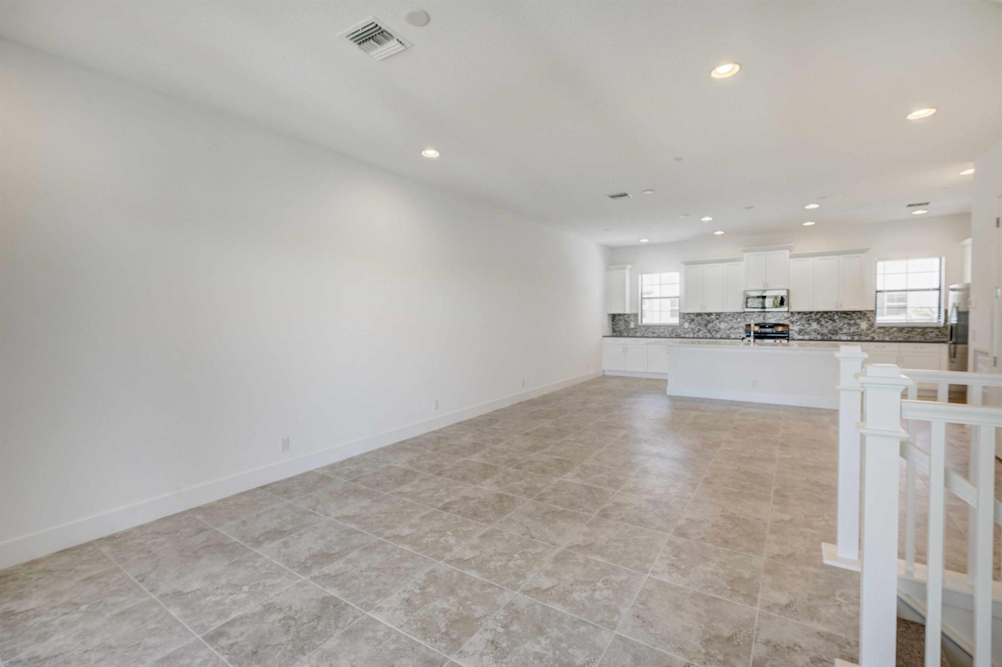 5113 Beckman Ter Terrace