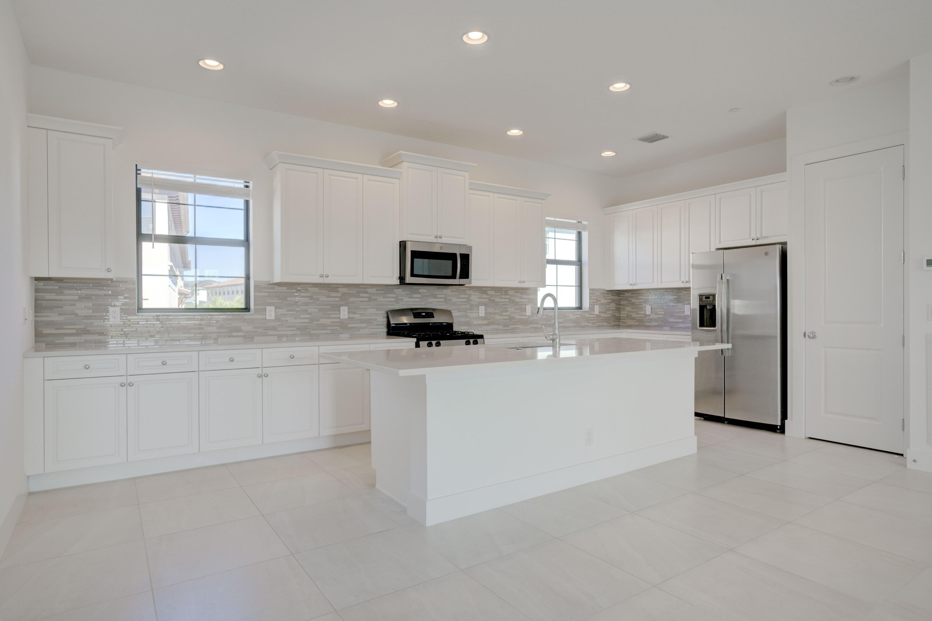 5113 Beckman Ter Terrace