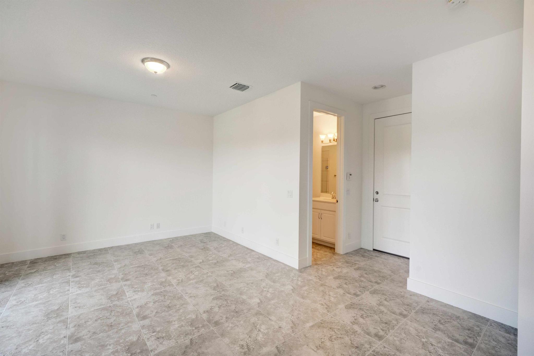5113 Beckman Ter Terrace