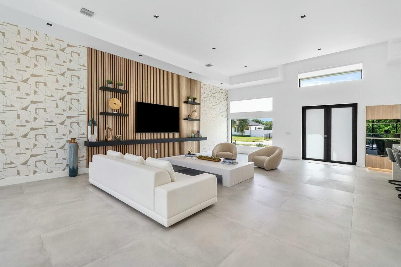 751 Pelican Way