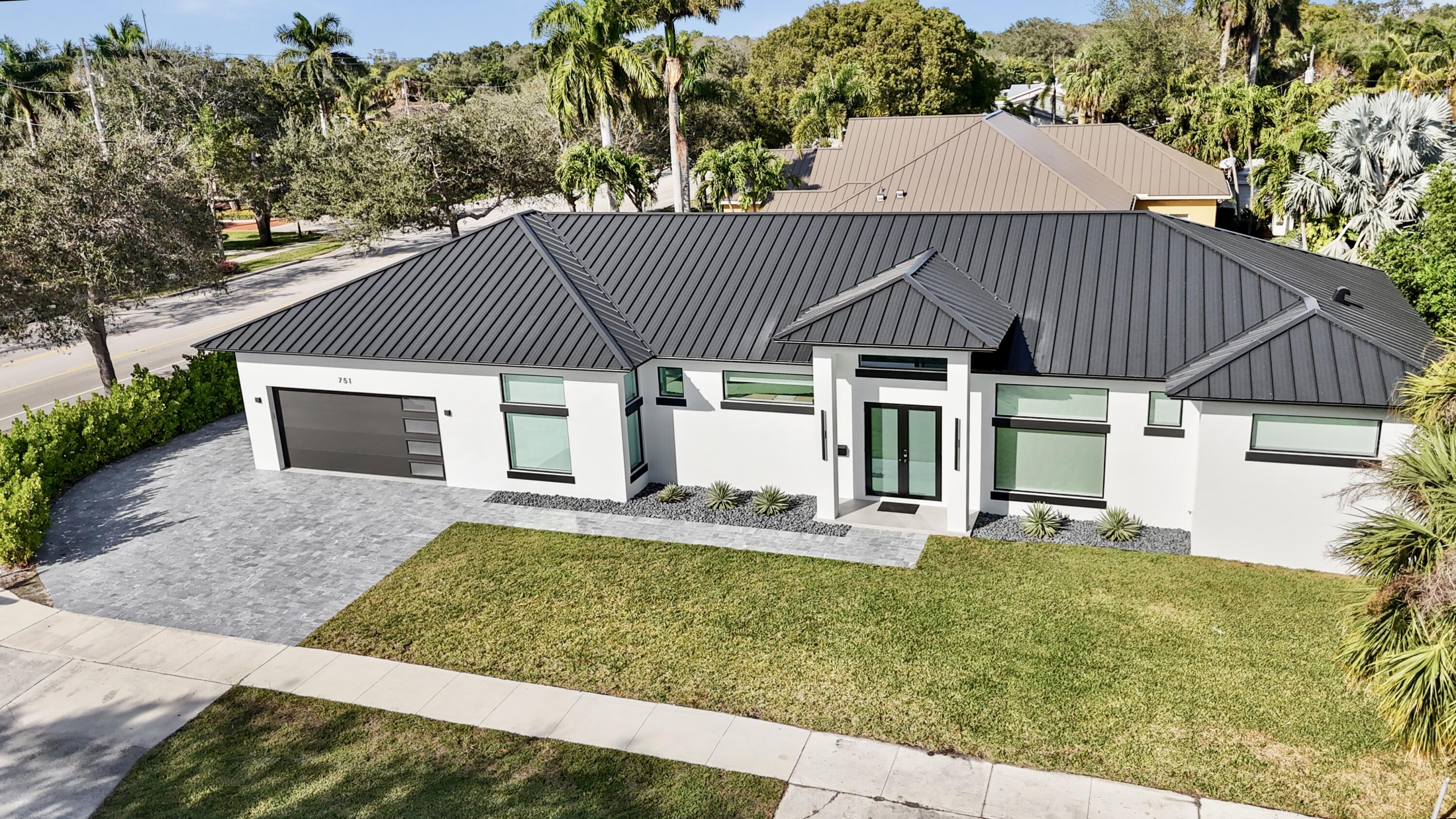 751 Pelican Way