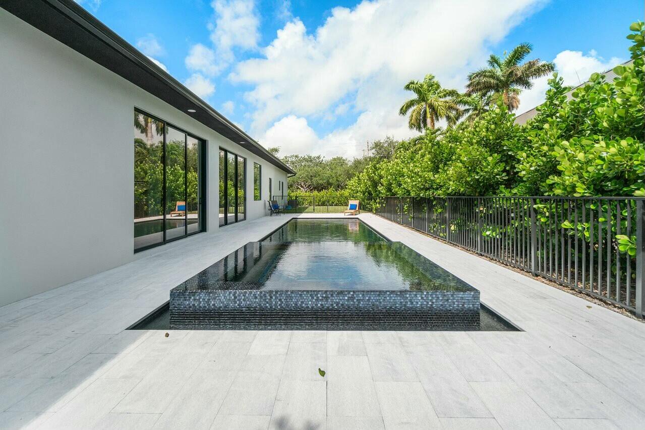 751 Pelican Way