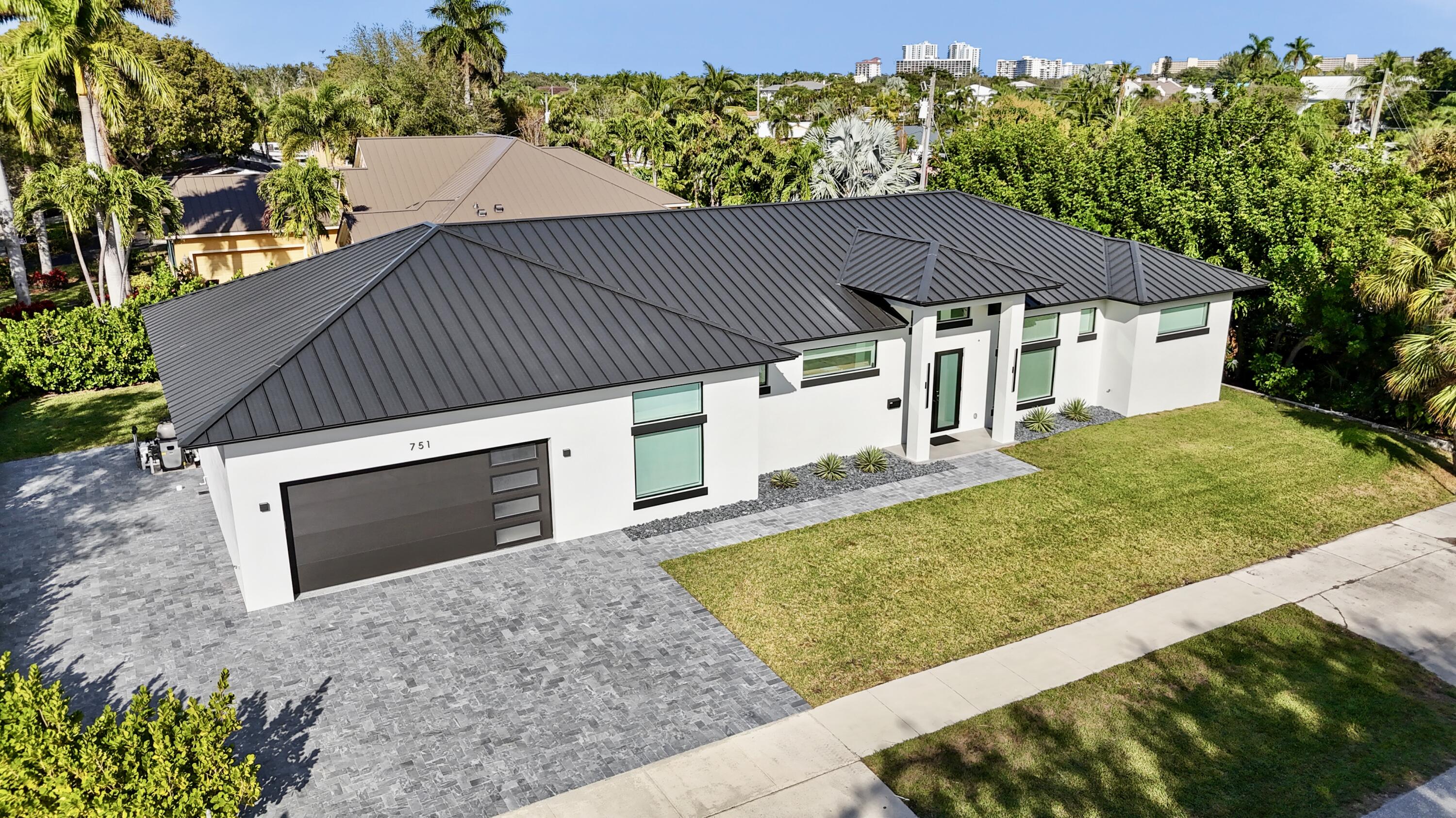 751 Pelican Way