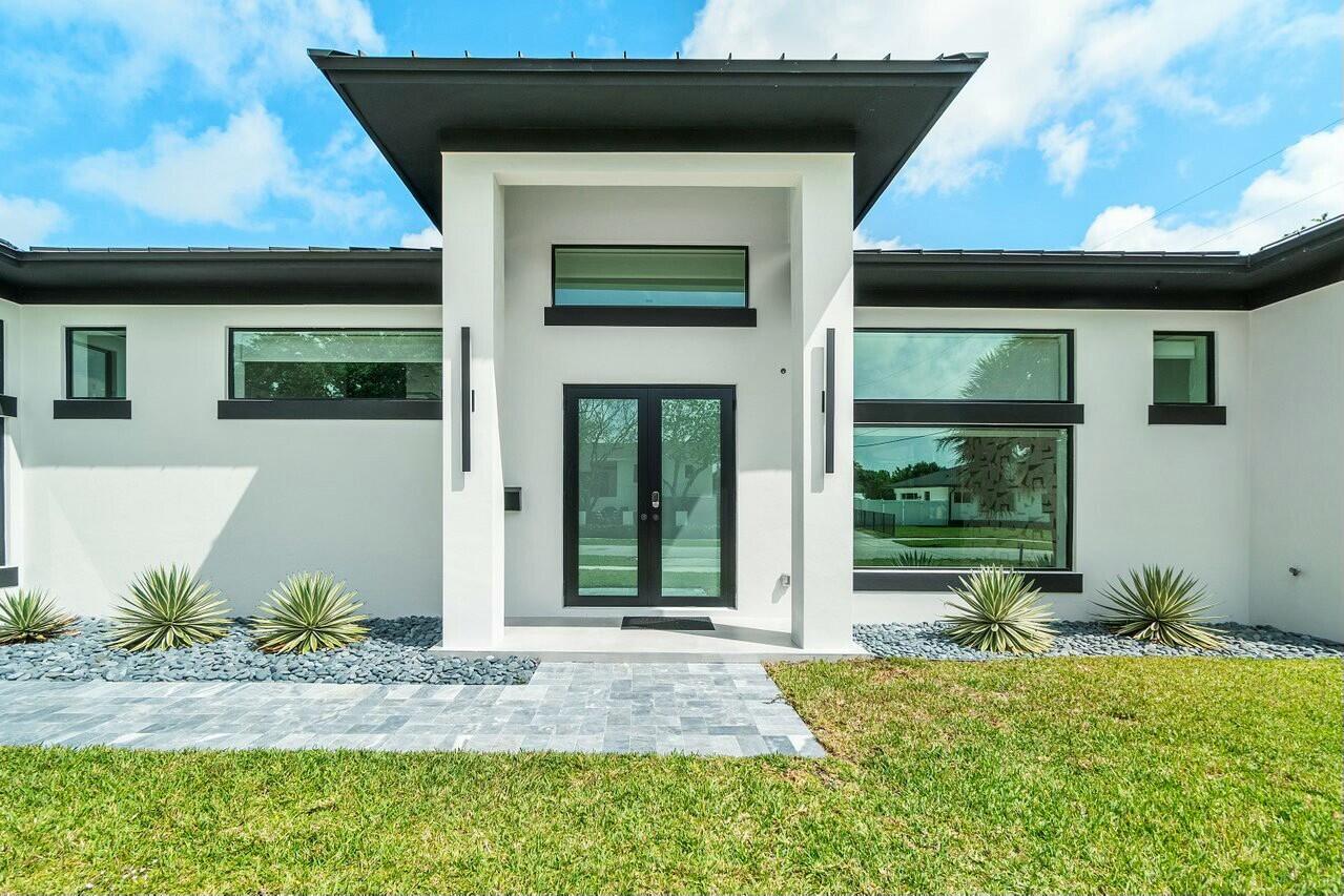 751 Pelican Way