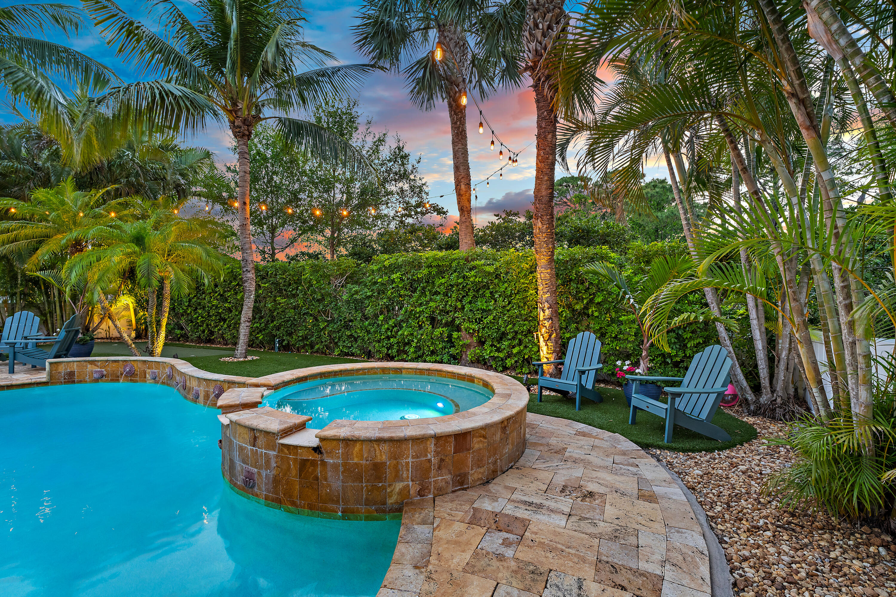338 Caravelle Drive
