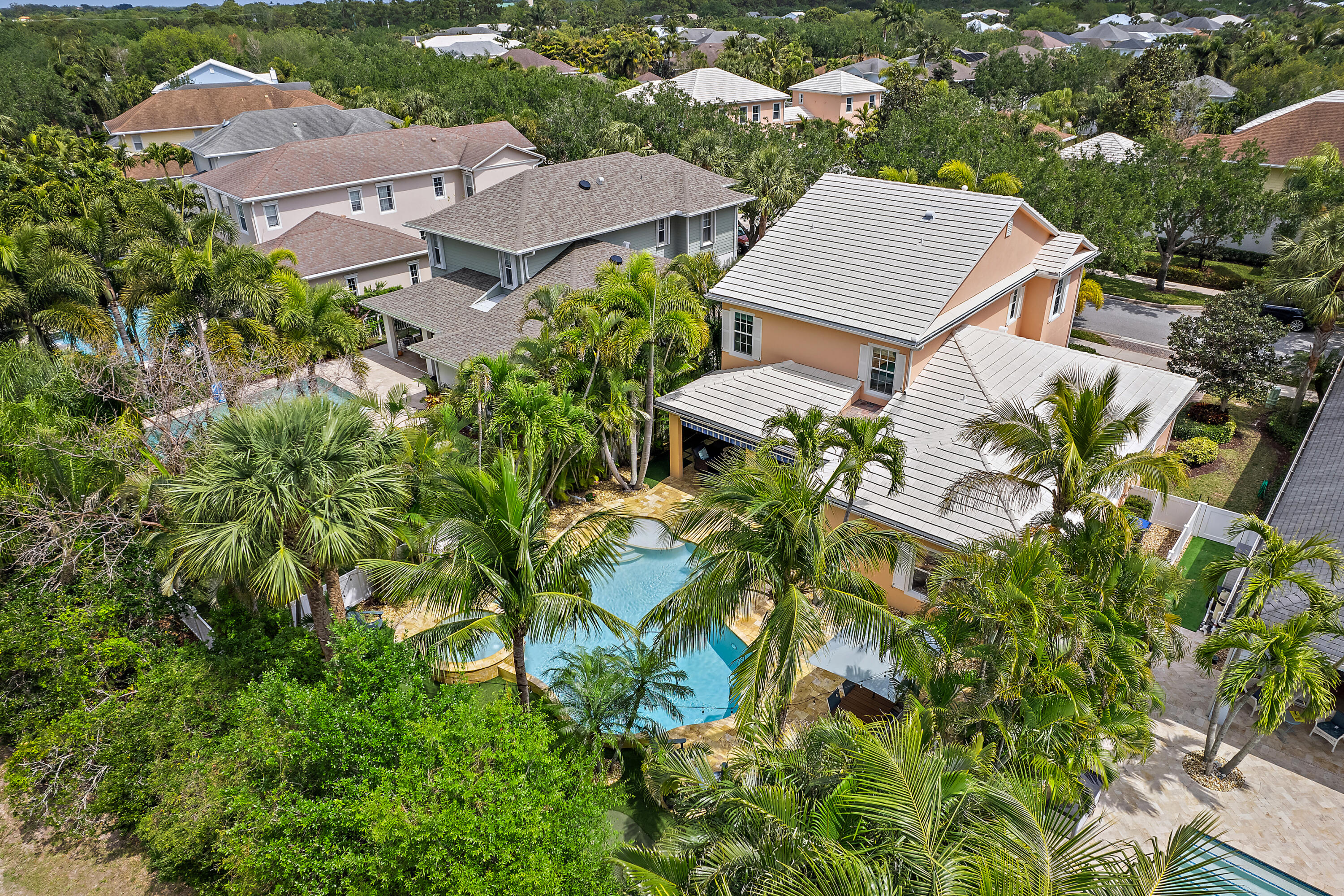 338 Caravelle Drive
