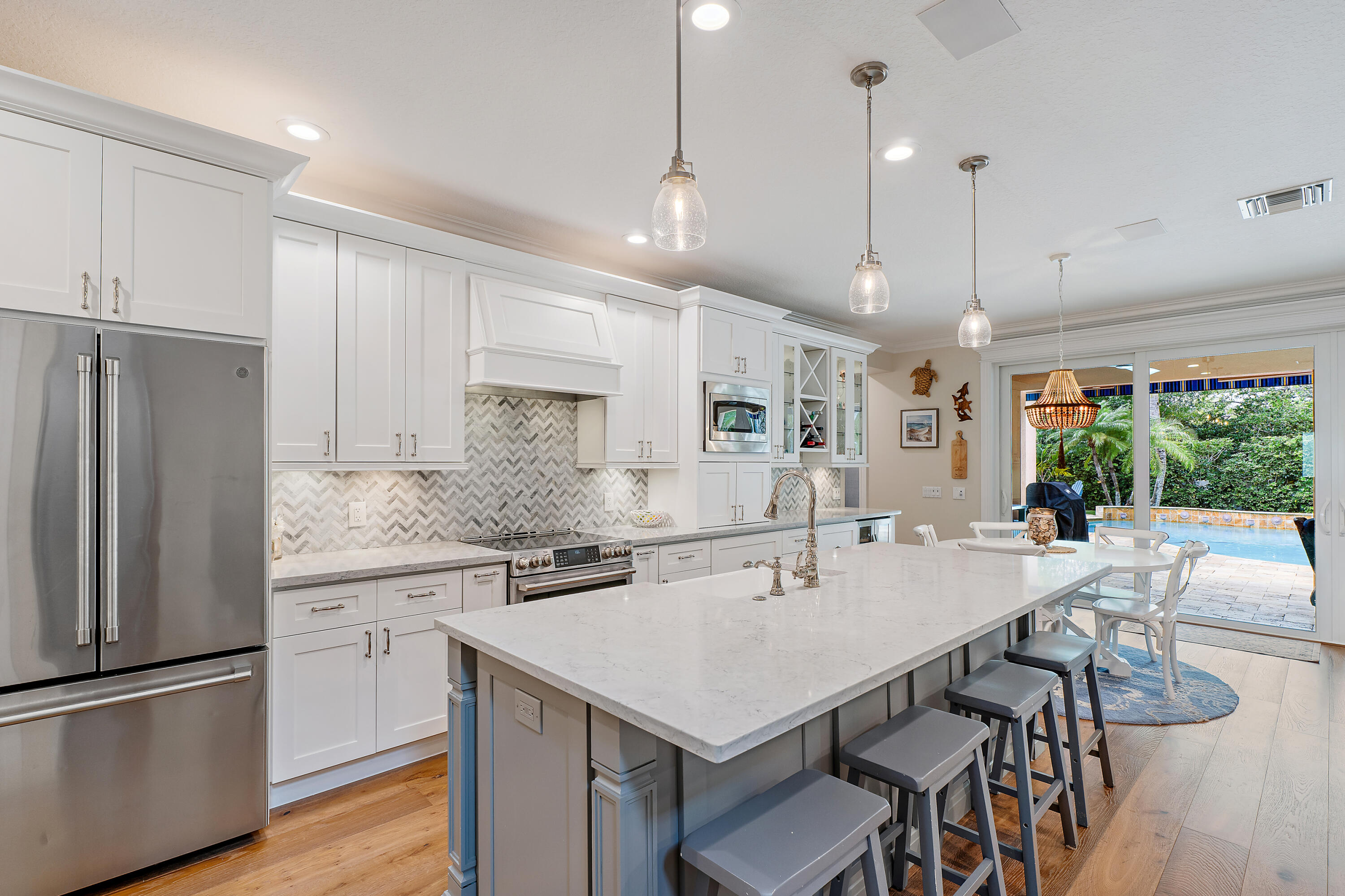 338 Caravelle Drive