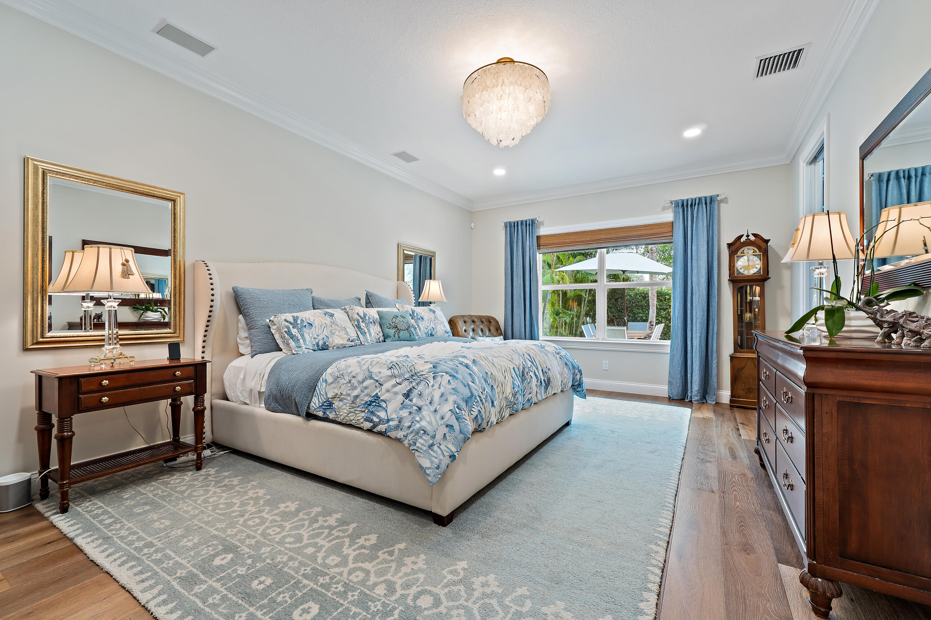 338 Caravelle Drive