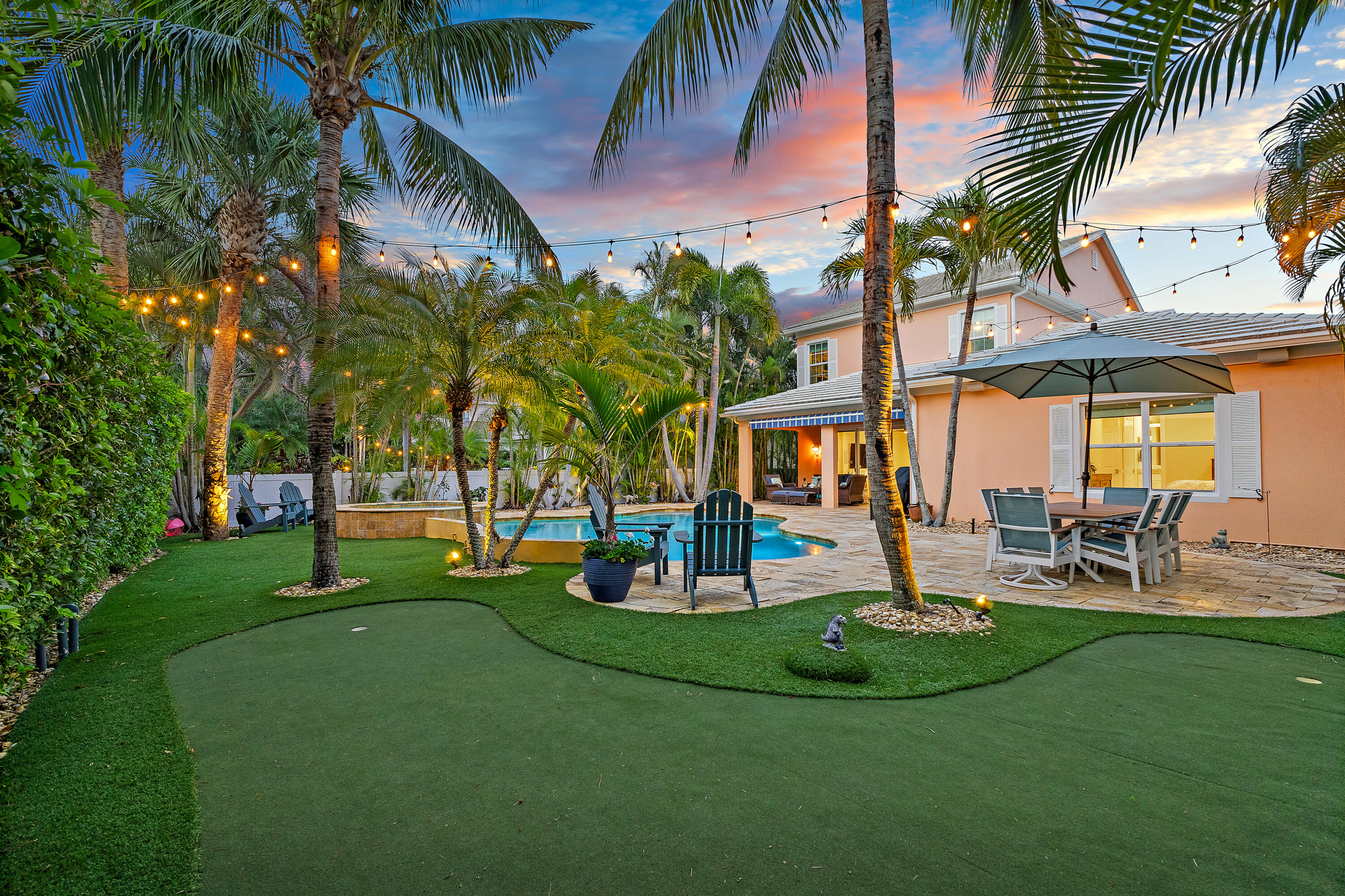 338 Caravelle Drive