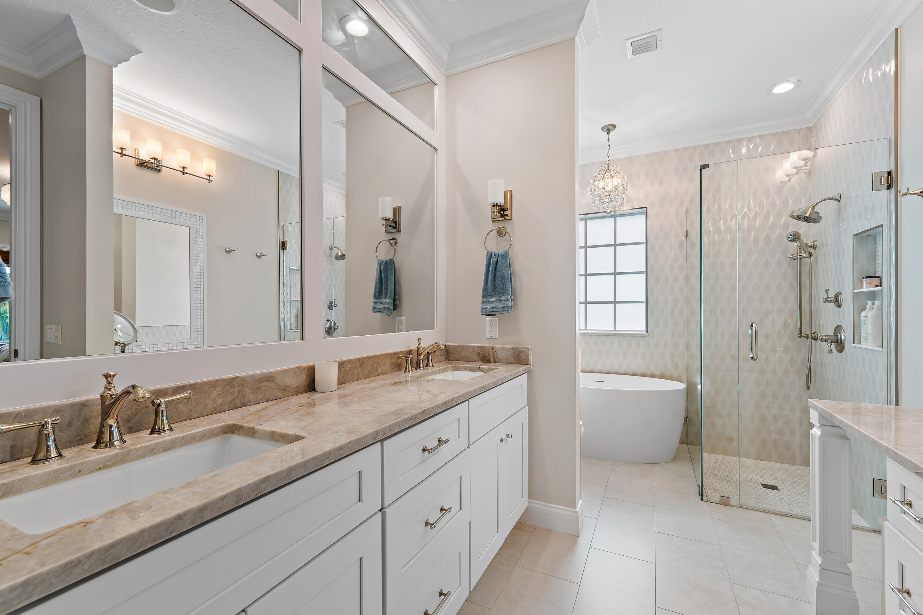338 Caravelle Drive