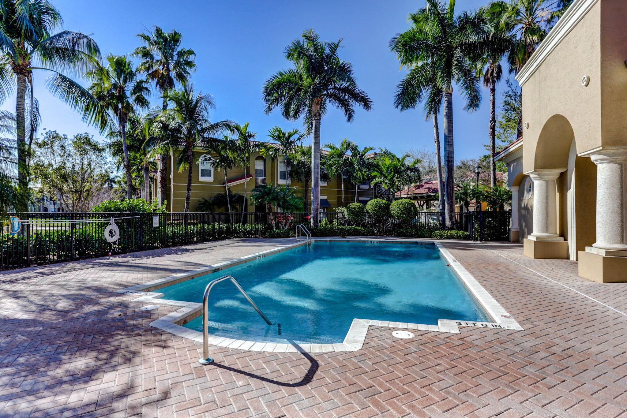 4941 Bonsai Circle 211