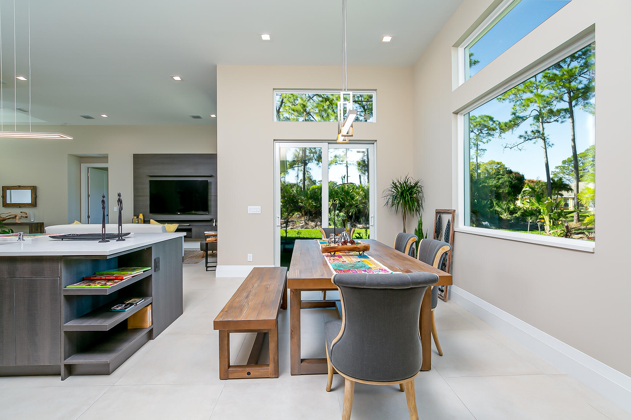 1755 SW Bellevue Avenue