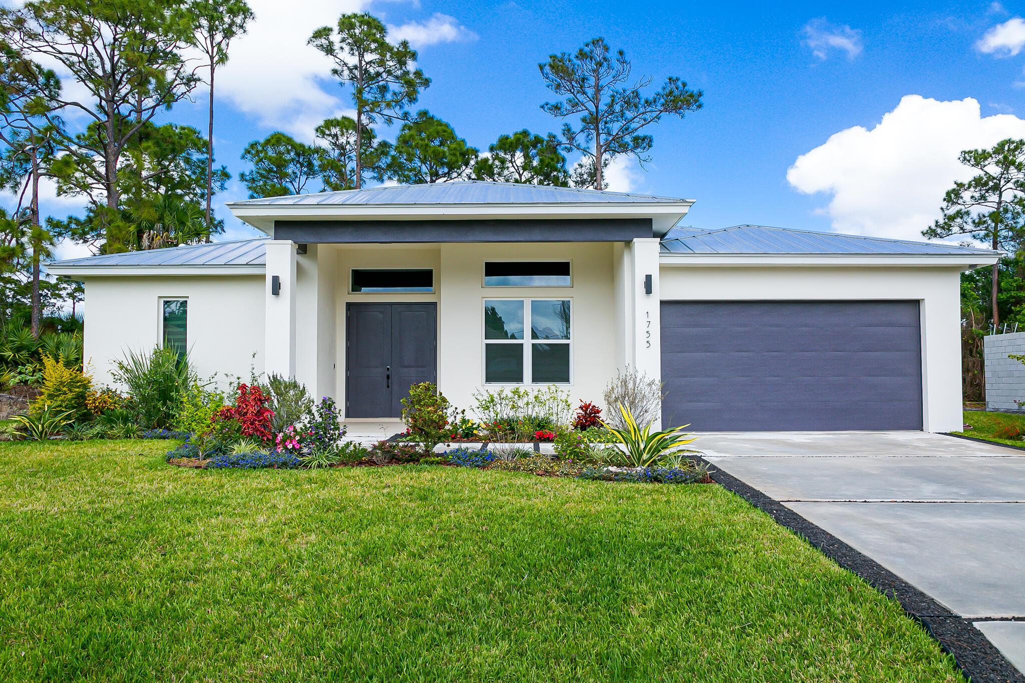 1755 SW Bellevue Avenue