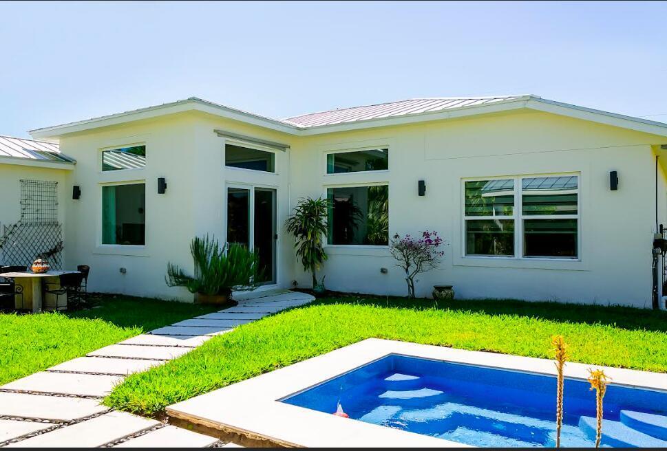 1755 SW Bellevue Avenue