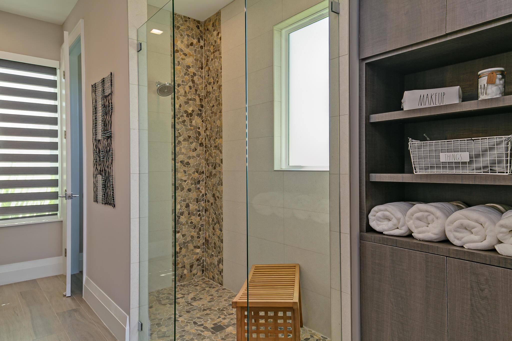 1755 SW Bellevue Avenue