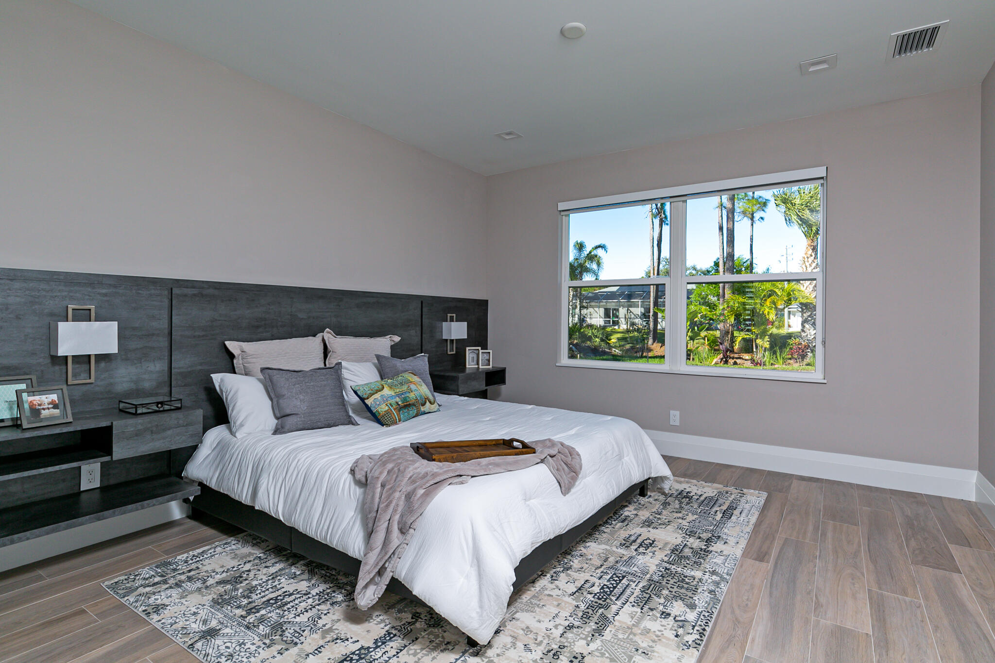 1755 SW Bellevue Avenue