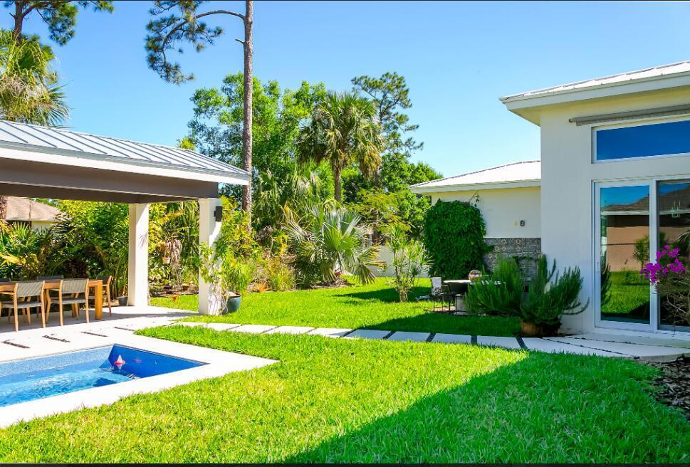 1755 SW Bellevue Avenue