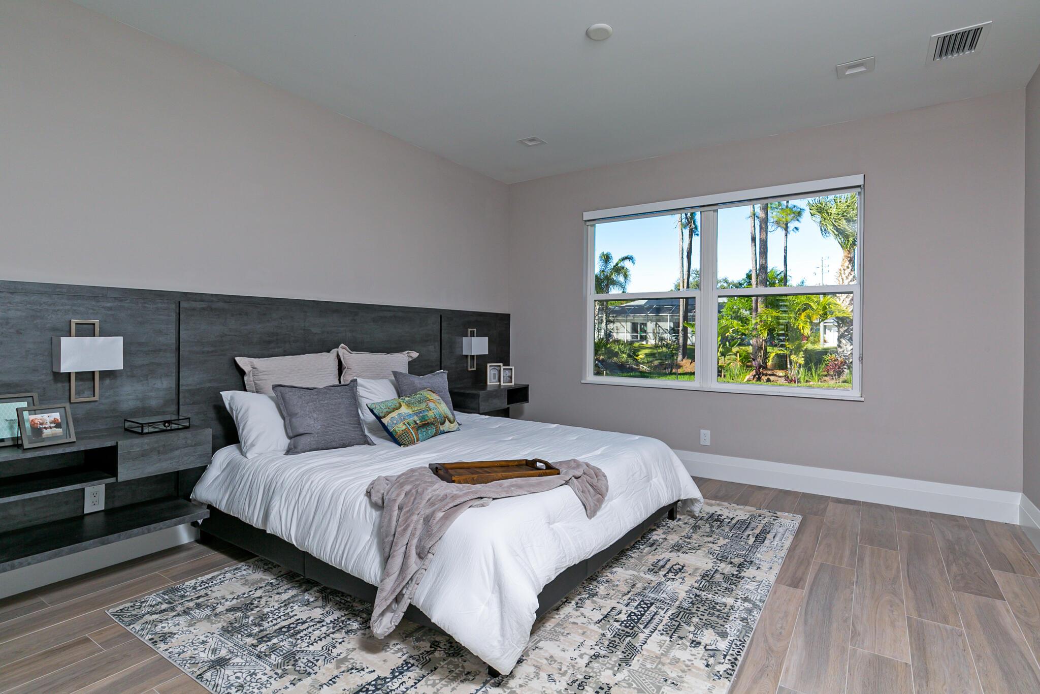 1755 SW Bellevue Avenue