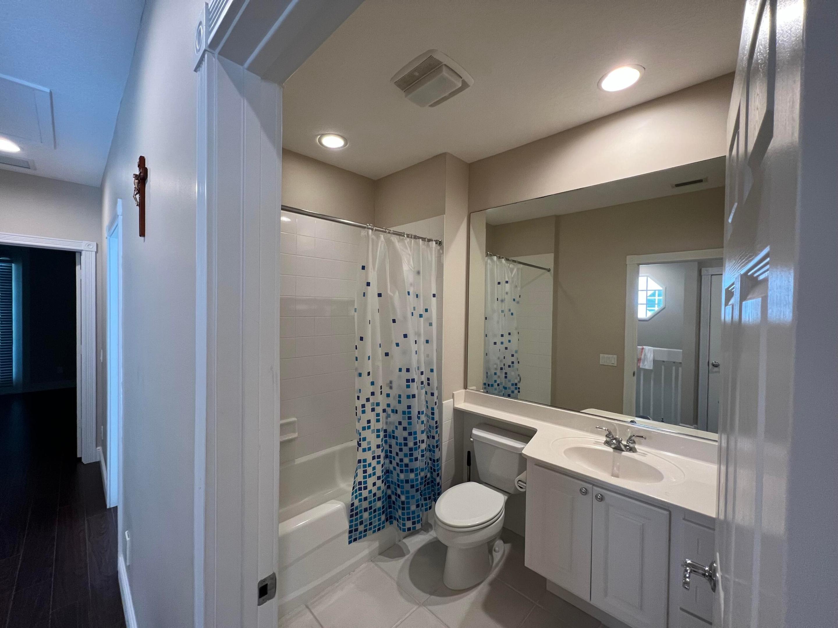 3368 Greenway Drive