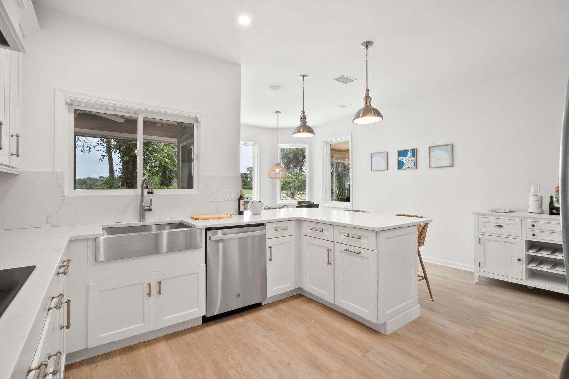 4381 SW Parkgate Boulevard