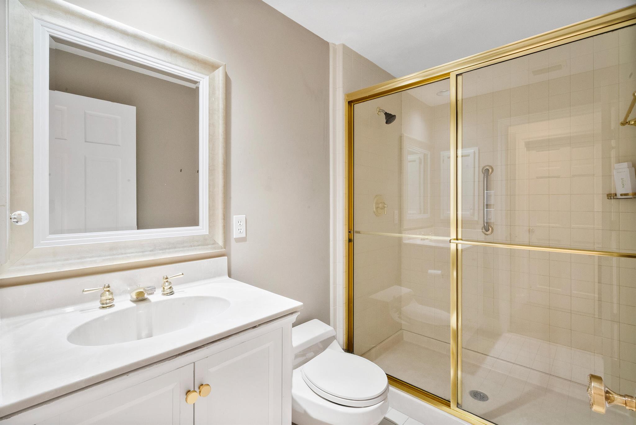 4381 SW Parkgate Boulevard