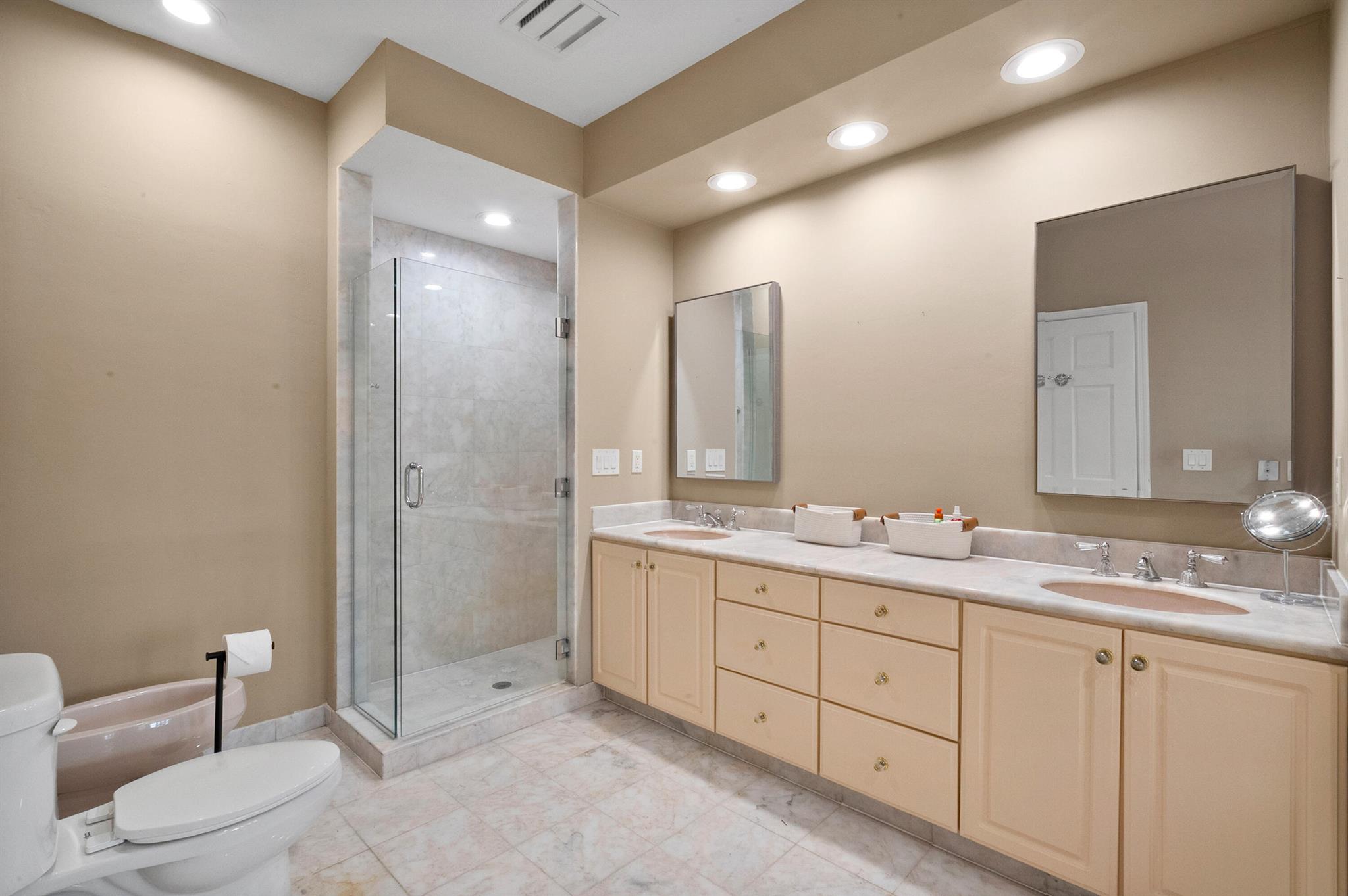 4381 SW Parkgate Boulevard