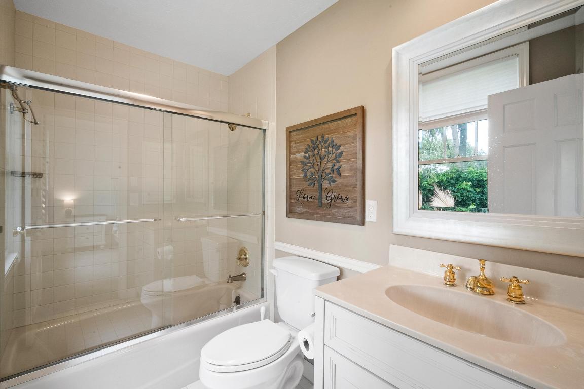 4381 SW Parkgate Boulevard